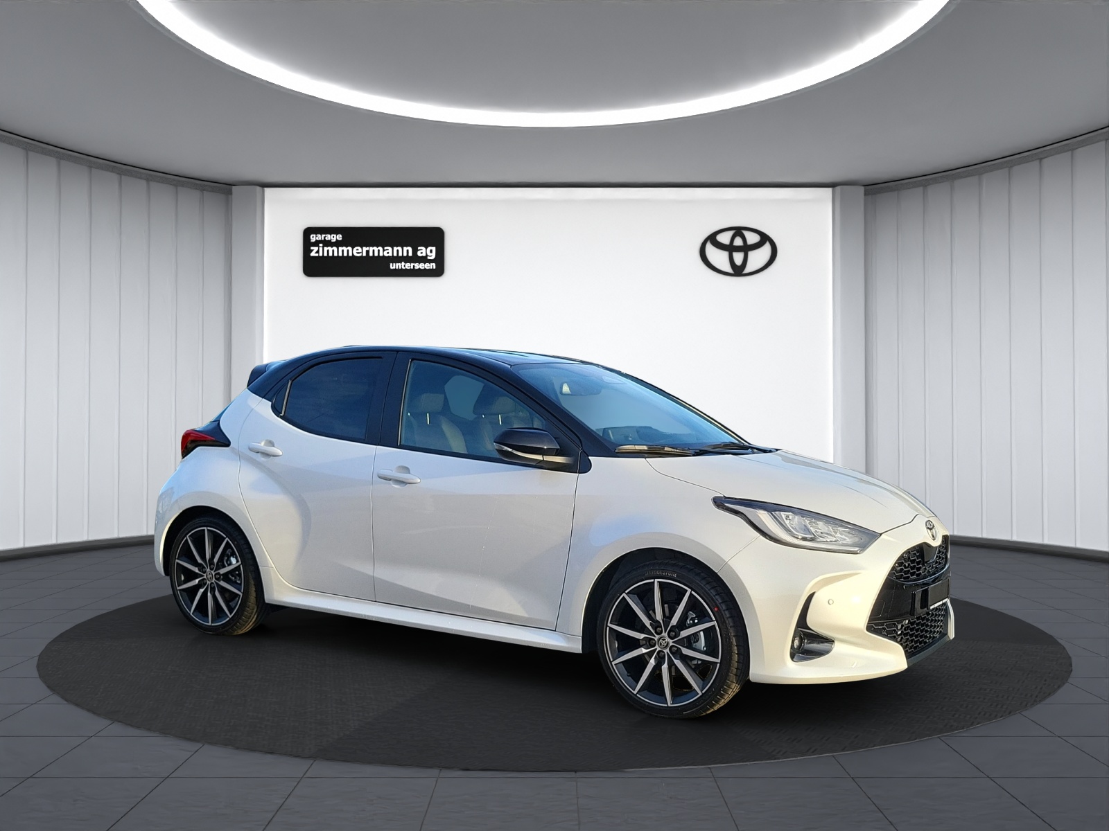 TOYOTA Yaris 1.5 VVT-i HSD GR Sport-showroom-element-3