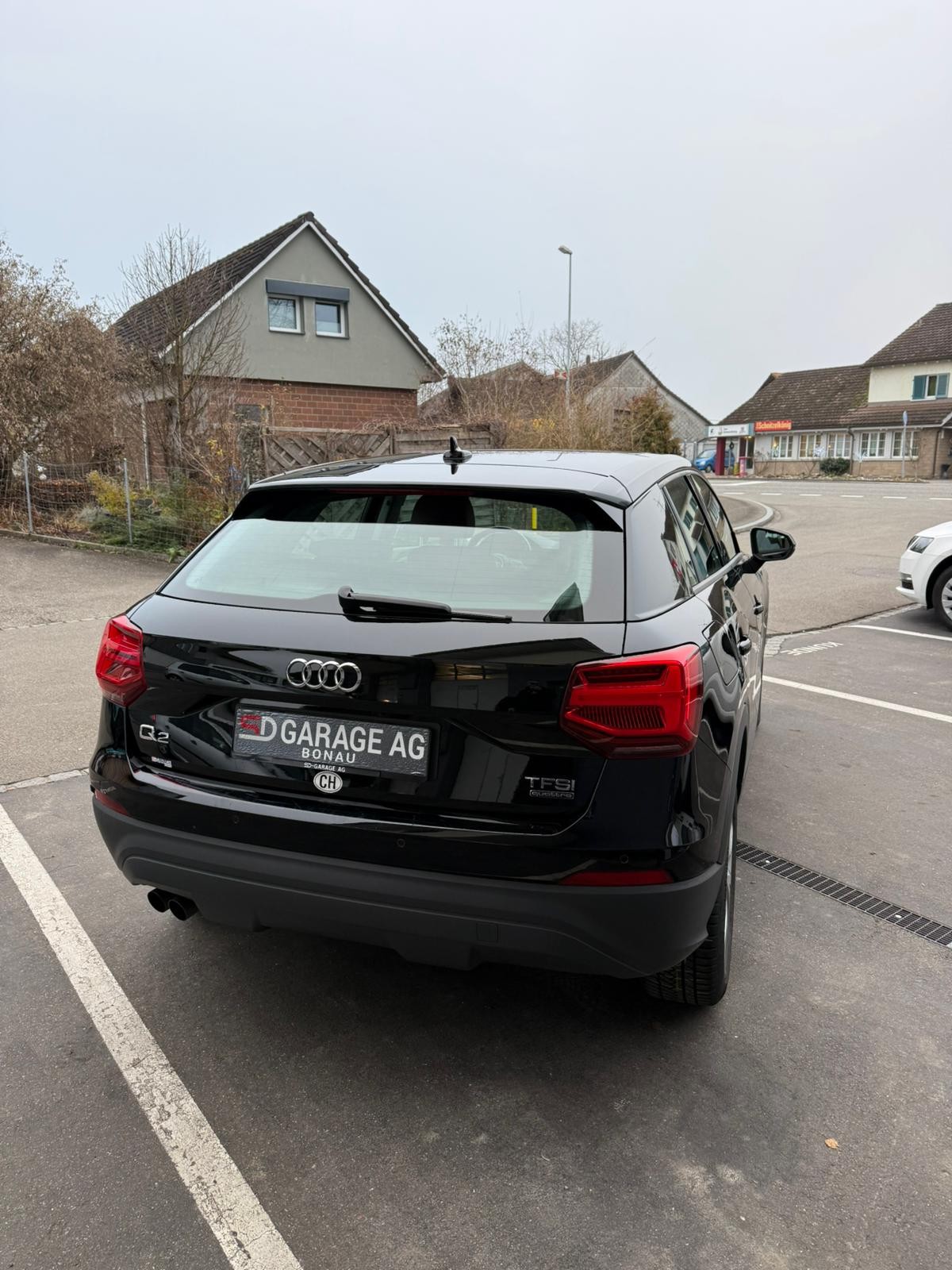AUDI Q2 2.0 TFSI quattro S-tronic-image-7