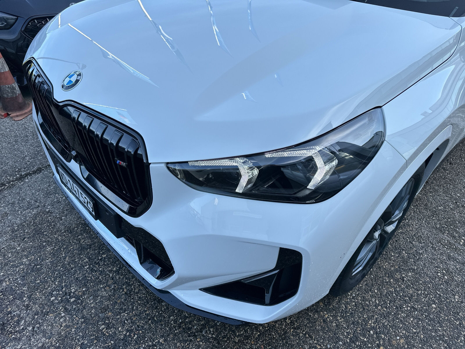 BMW X1 xDrive M35i-image-13