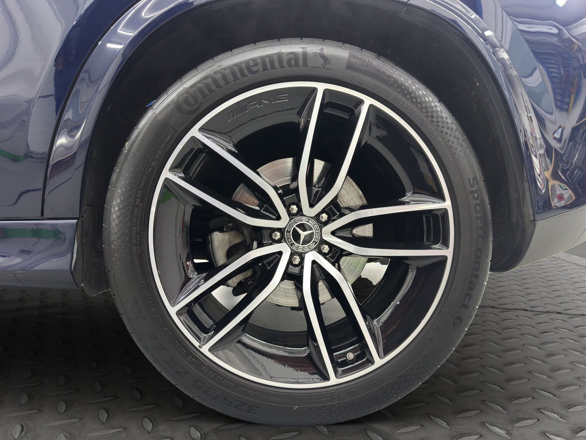 MERCEDES-BENZ GLE 400 d 4Matic AMG Line 9G-Tronic-image-15