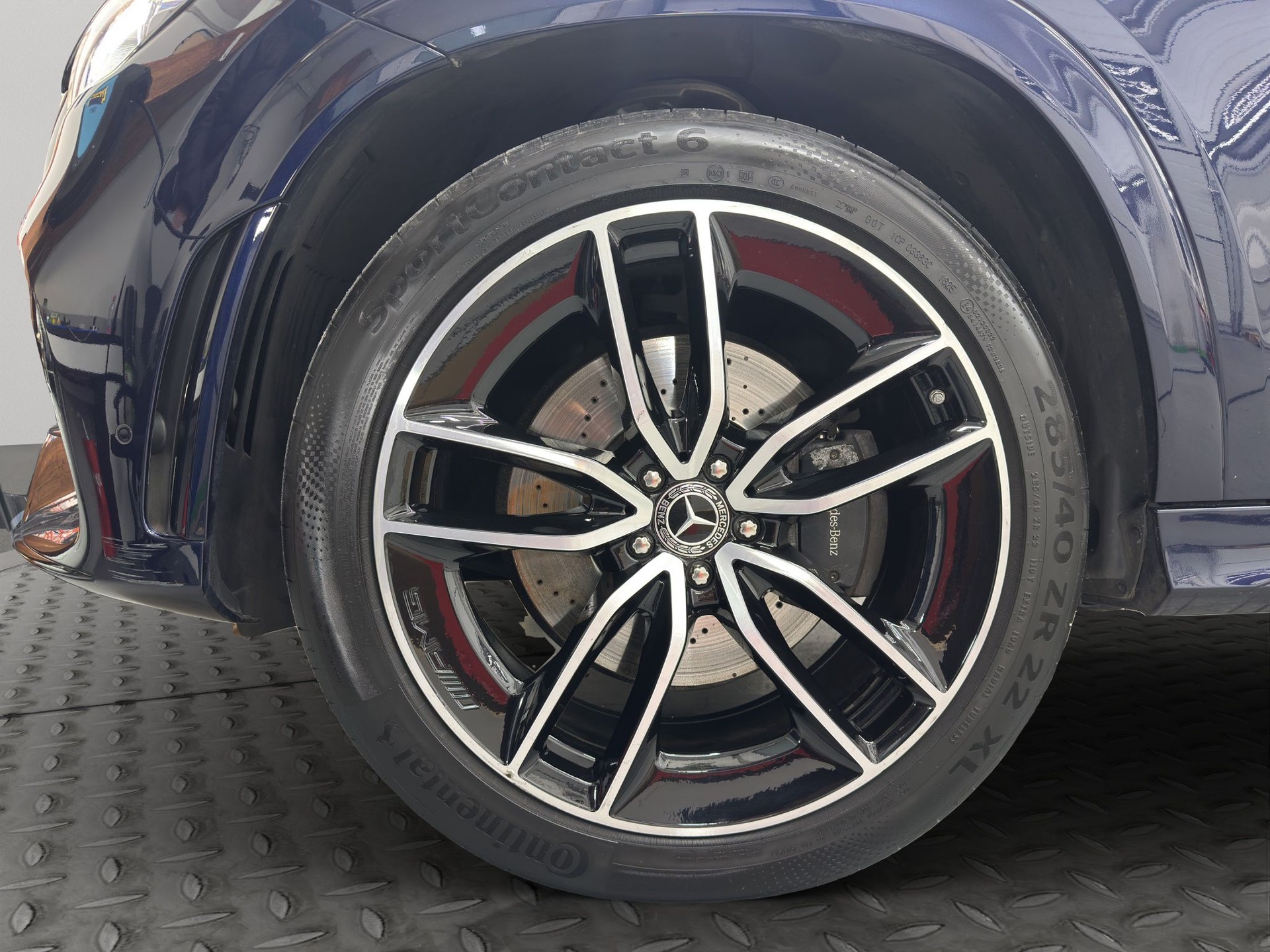 MERCEDES-BENZ GLE 400 d 4Matic AMG Line 9G-Tronic-image-16