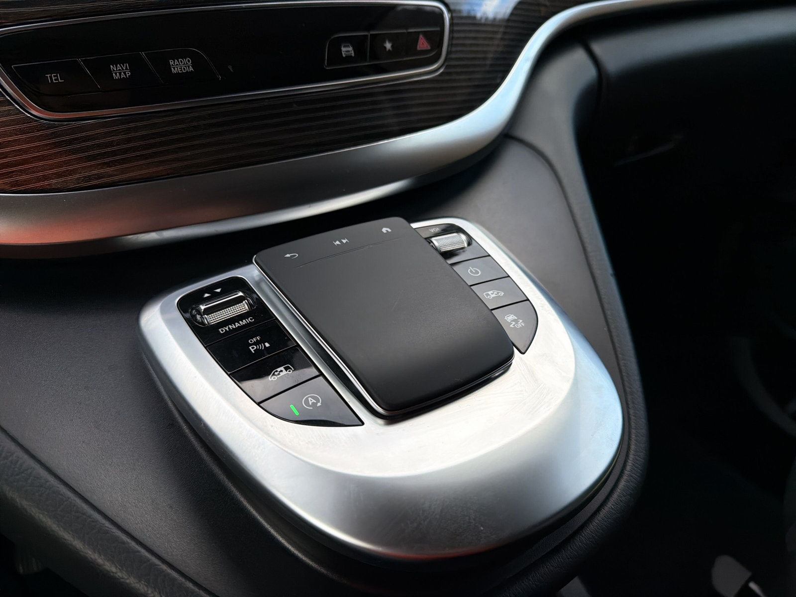 MERCEDES-BENZ V 250 d Avantgarde L 4M-image-23