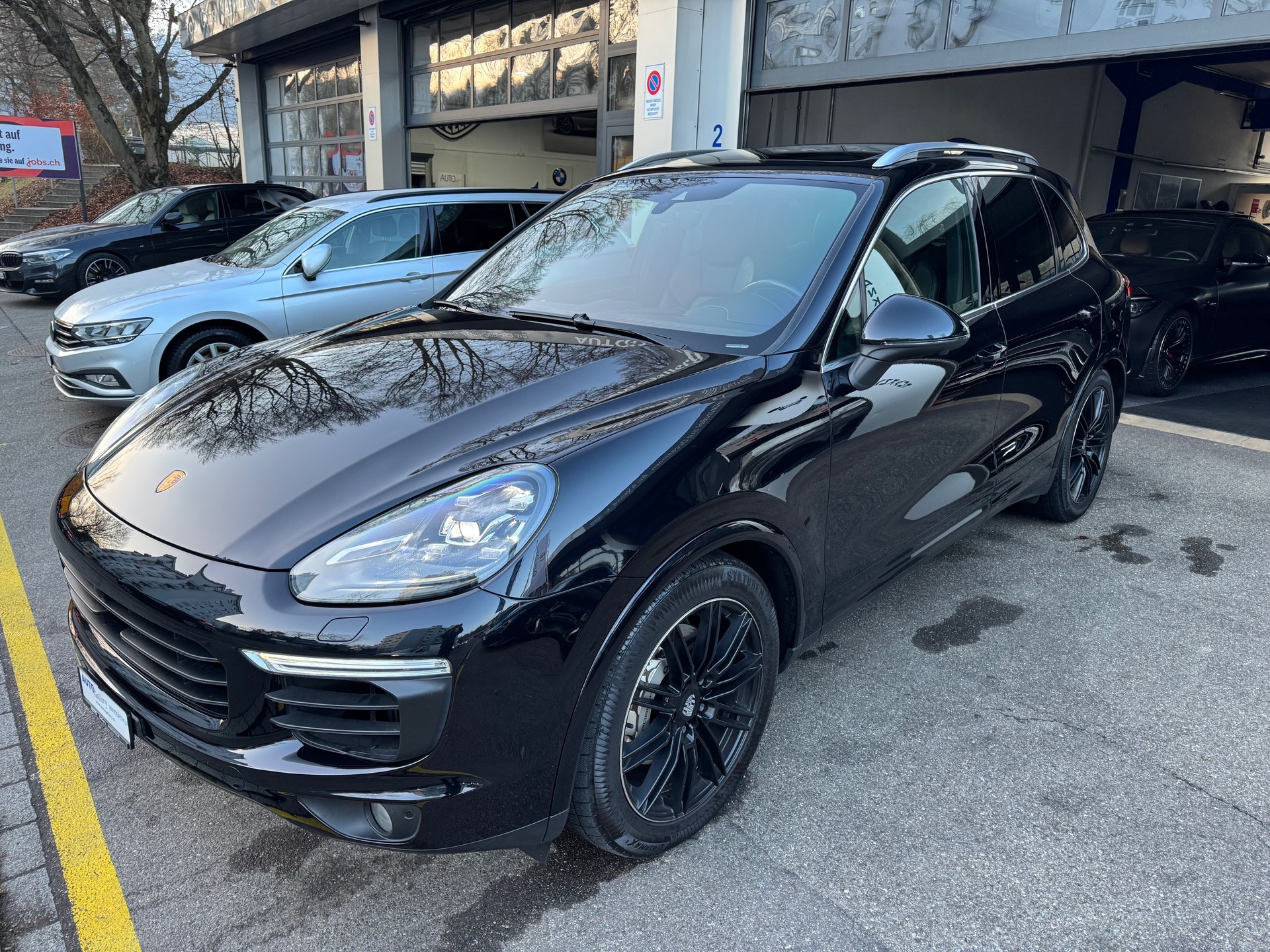 PORSCHE Cayenne S Diesel-showroom-element-3