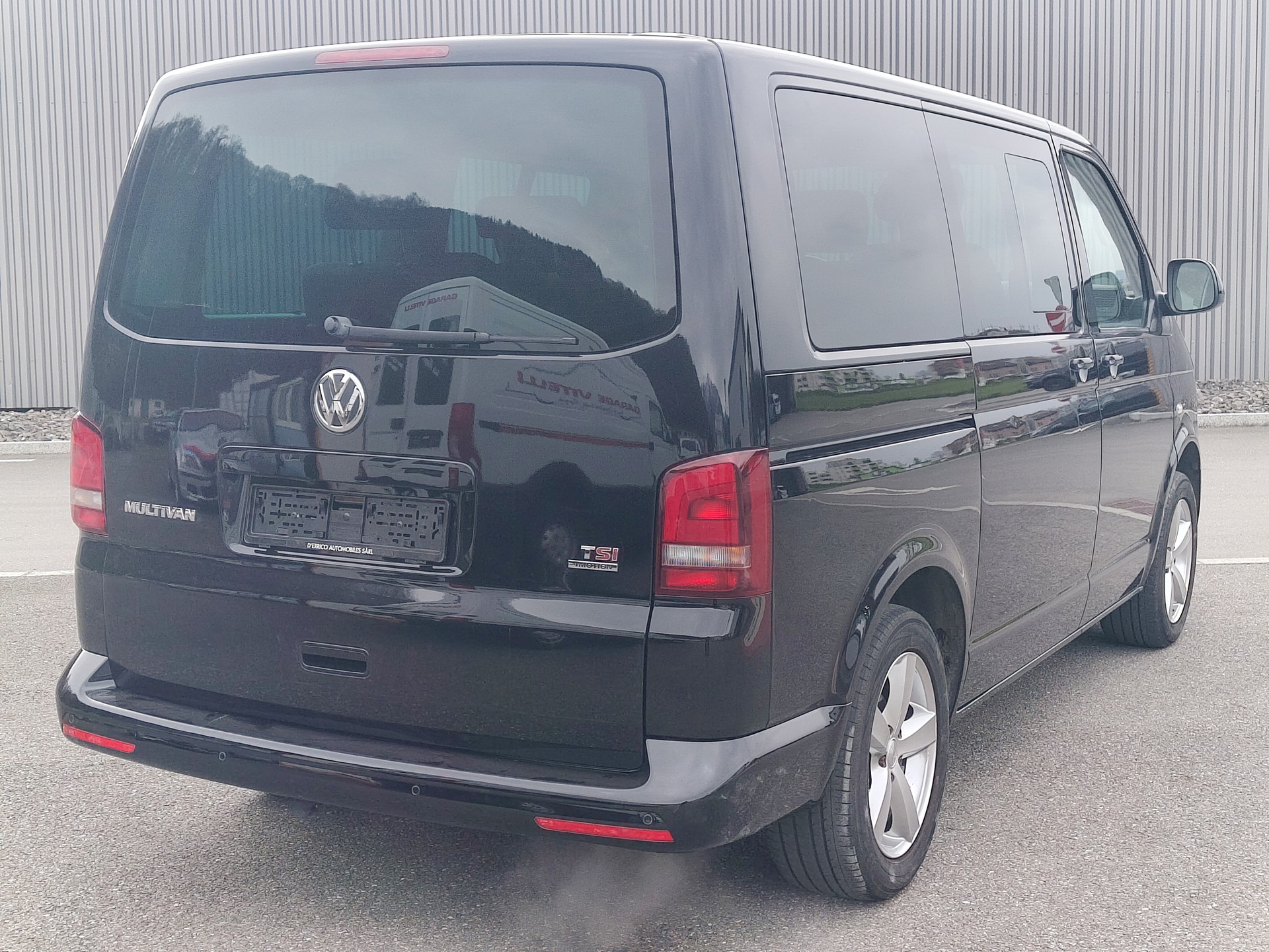 VW T5 Multivan 2.0 TSI Comfortline Life 4Motion DSG-showroom-element-3