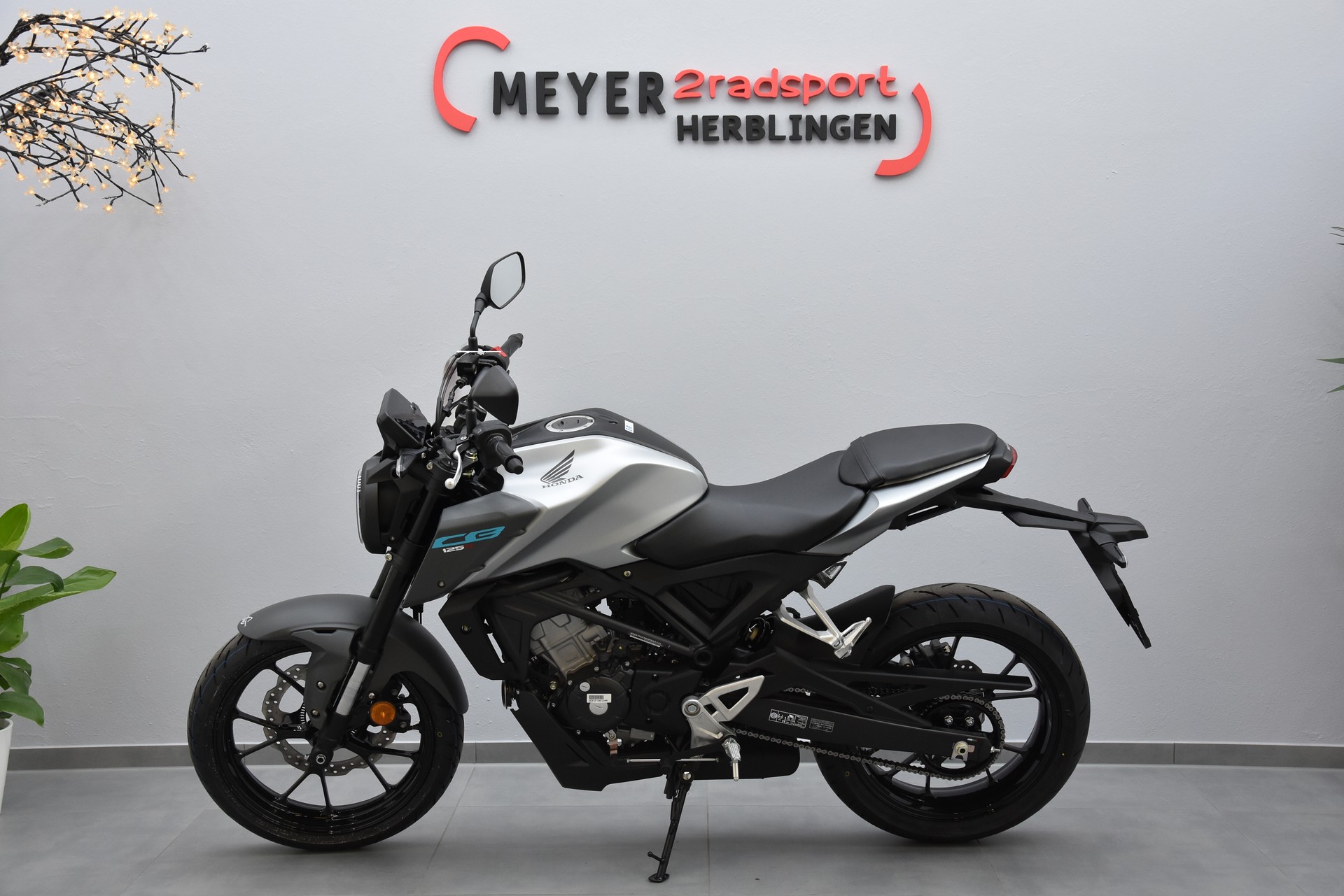 HONDA CB 125 R-image-5