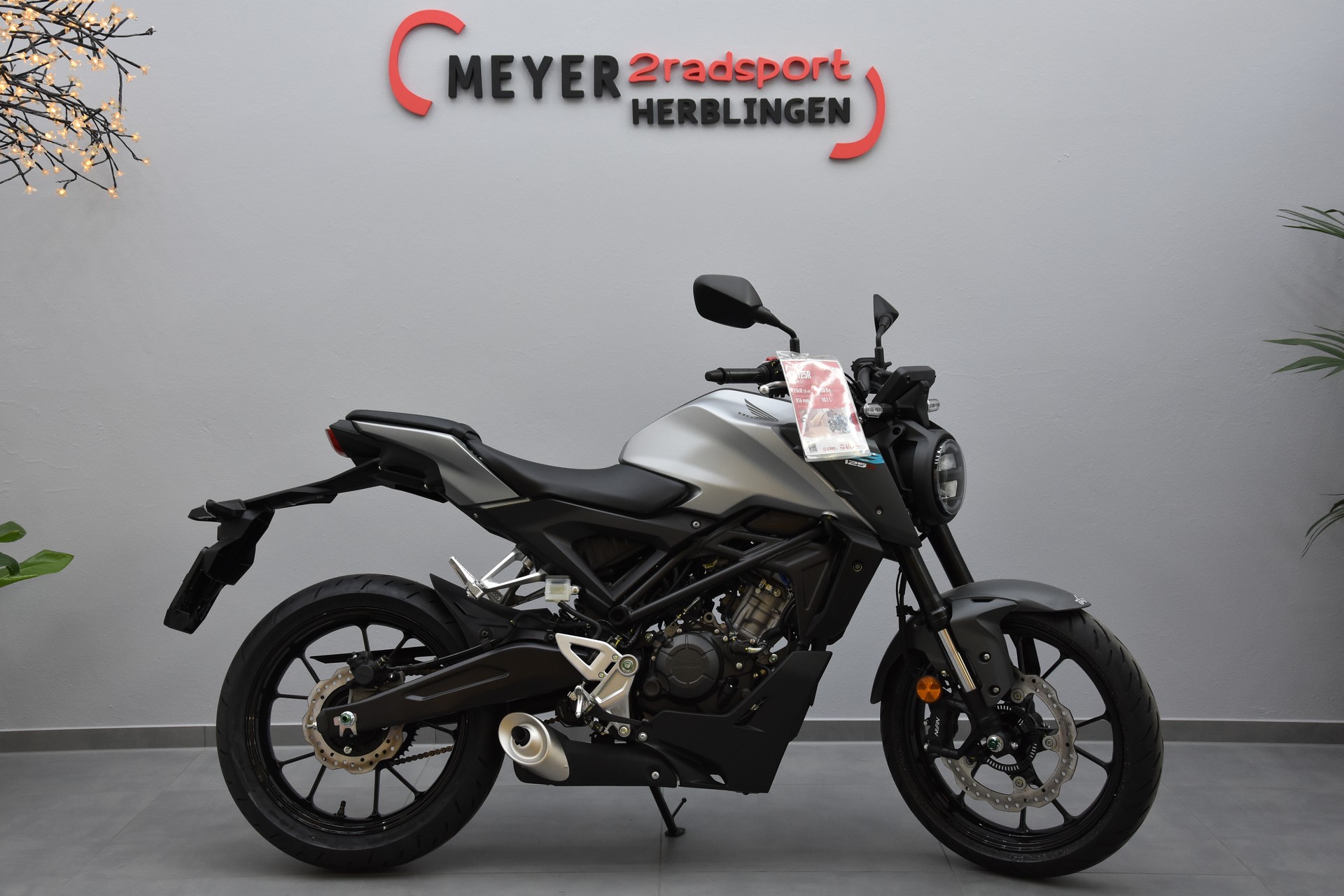 HONDA CB 125 R-image-1