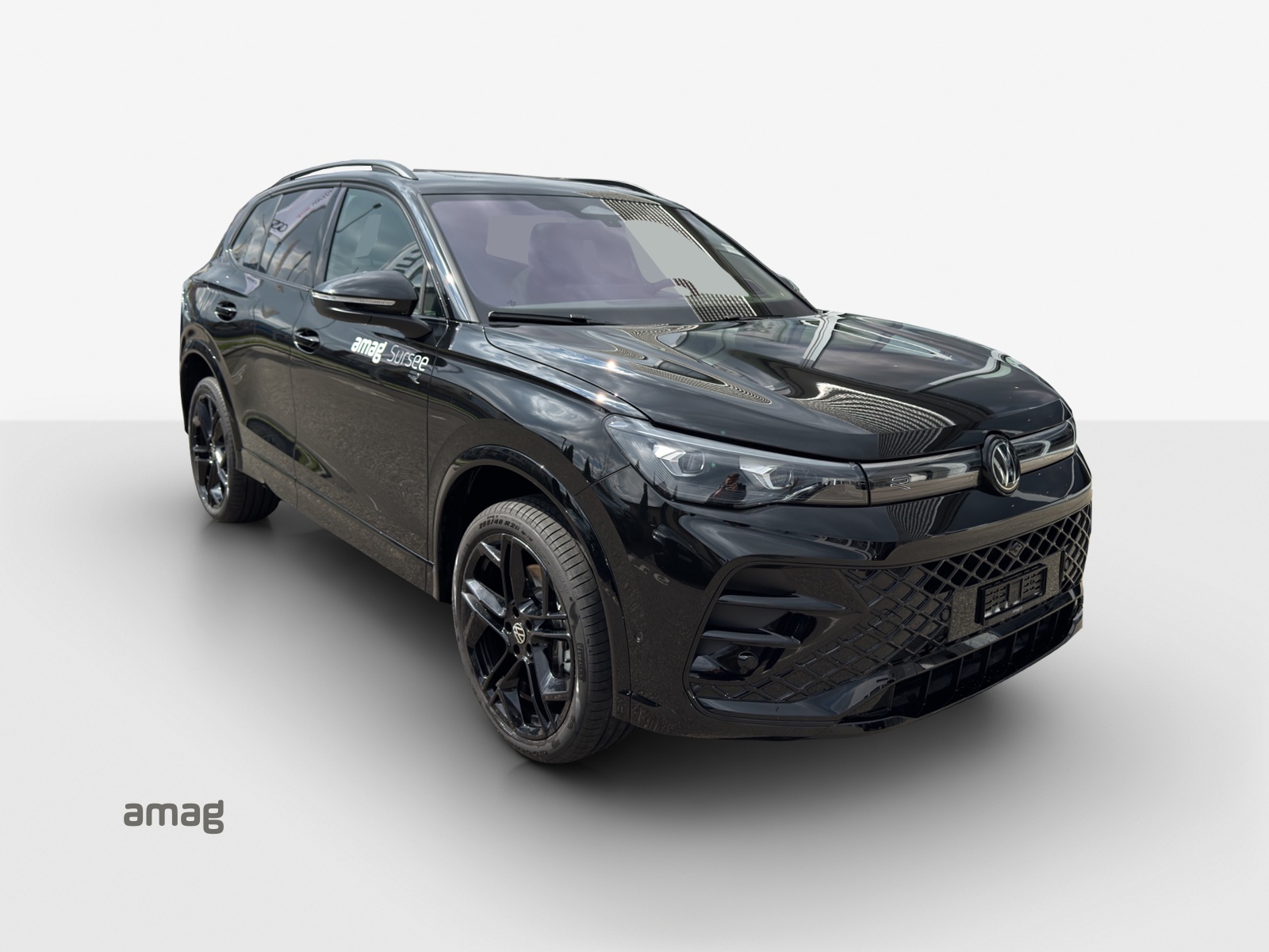 VW Tiguan 2.0 TSI DSG R-Line 4Motion-image-5