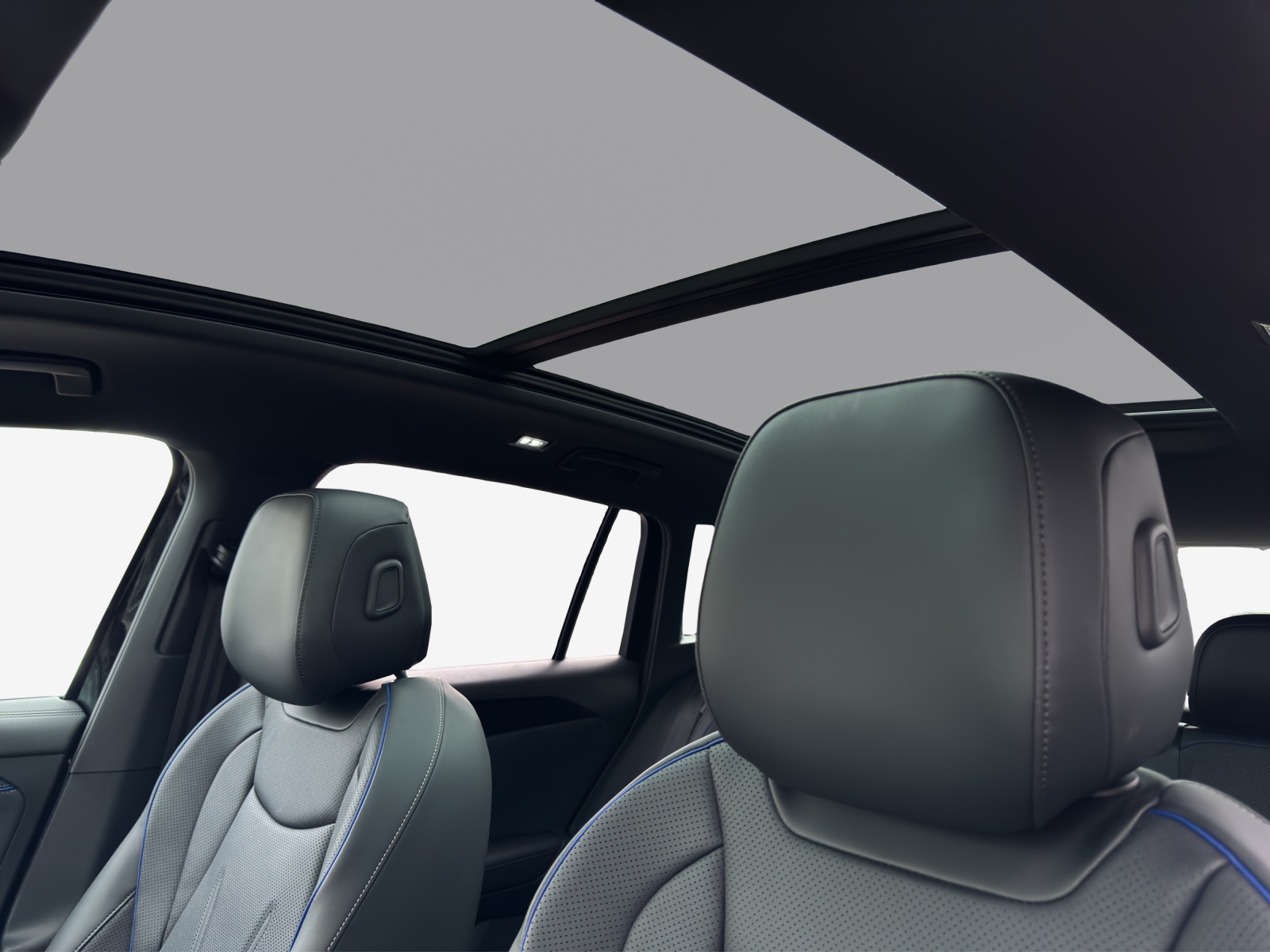 VW Tiguan 2.0 TSI DSG R-Line 4Motion-image-15