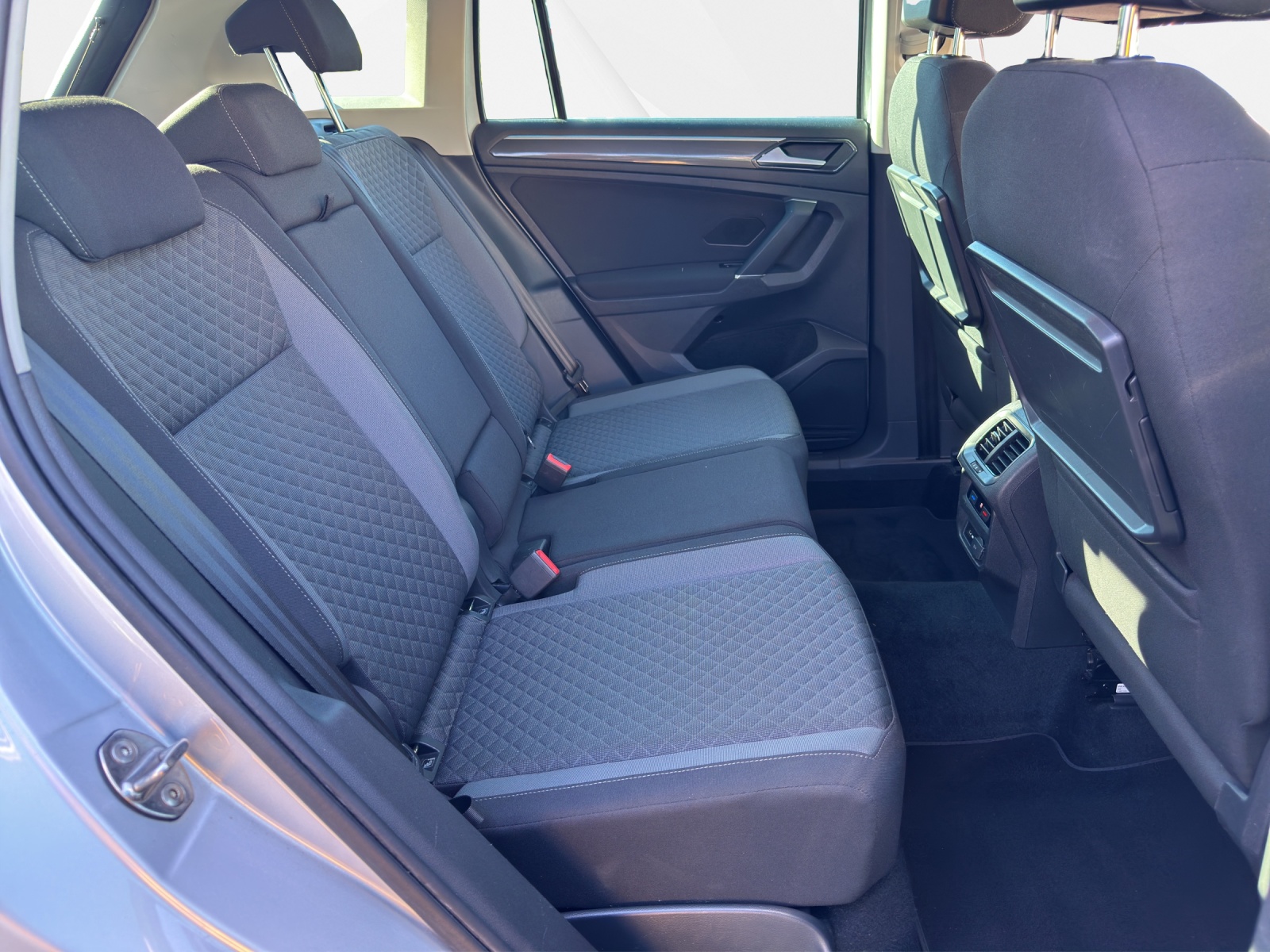 VW Tiguan 2.0 TSI Sound DSG-image-17