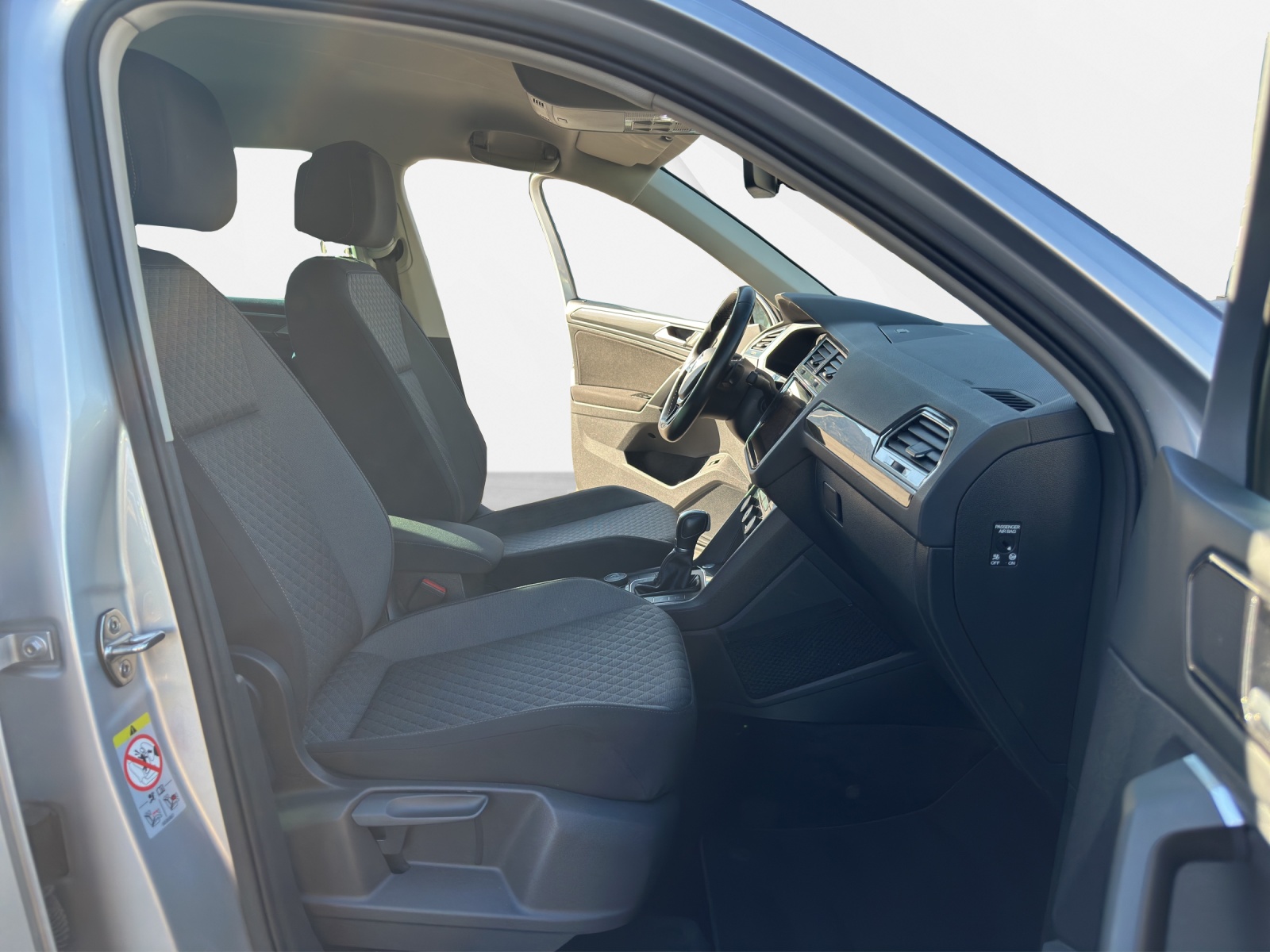 VW Tiguan 2.0 TSI Sound DSG-image-16