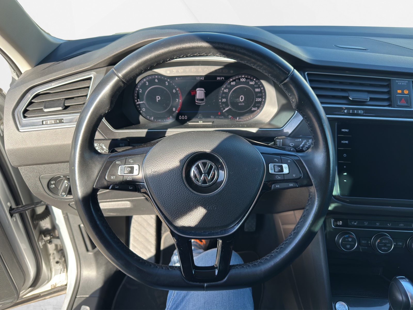 VW Tiguan 2.0 TSI Sound DSG-image-9