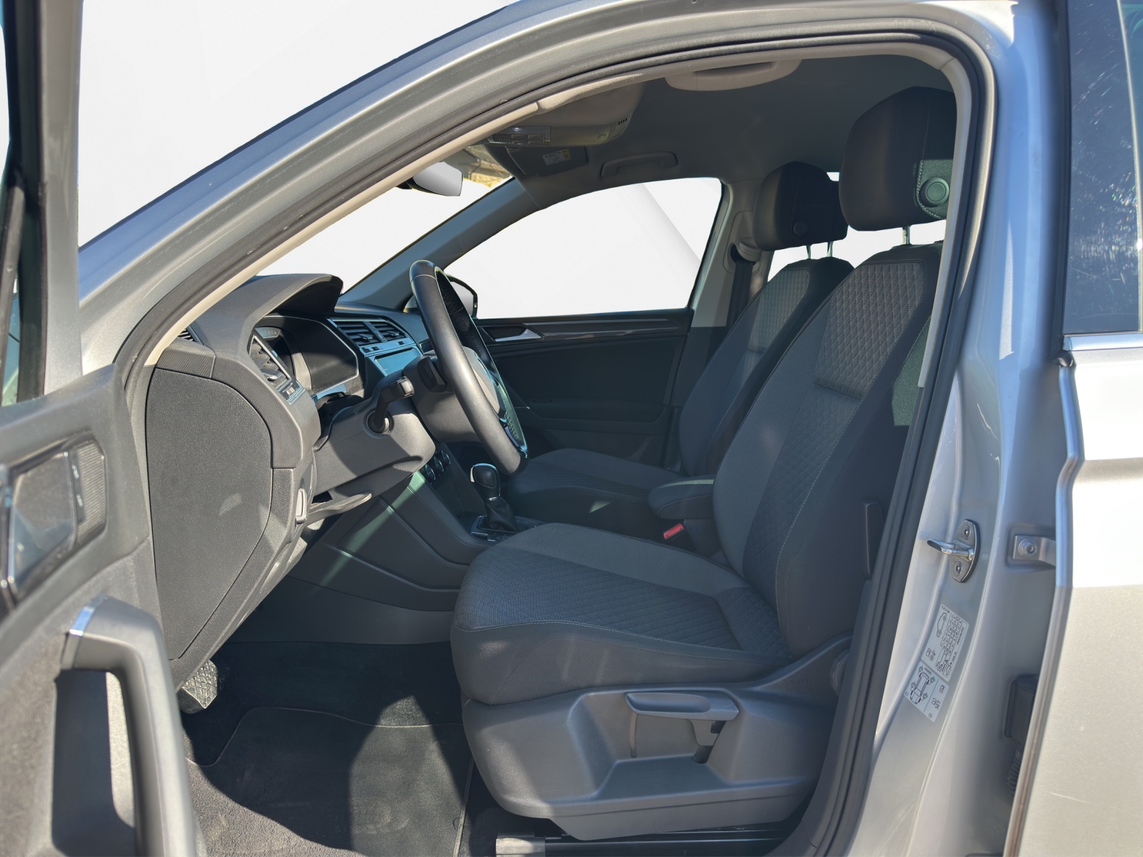 VW Tiguan 2.0 TSI Sound DSG-image-8