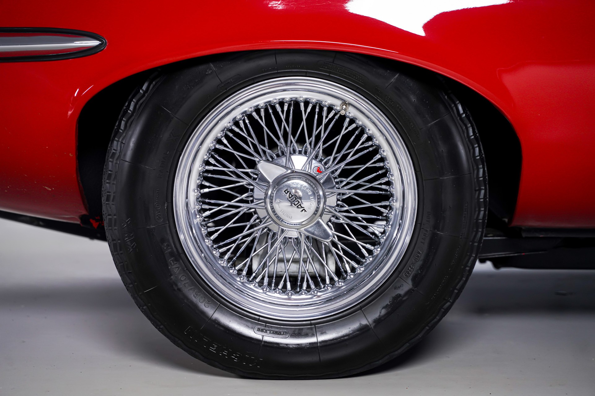 JAGUAR E-Type V12-image-5