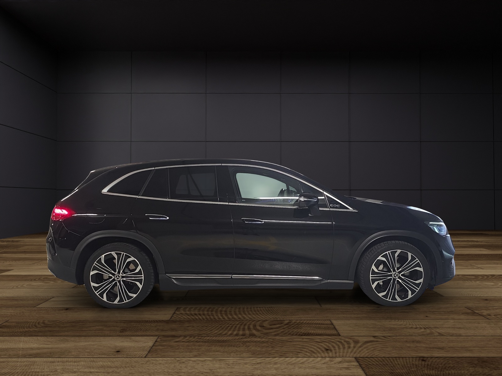 MERCEDES-BENZ EQE SUV 350 4 Matic Executive Edition-image-4