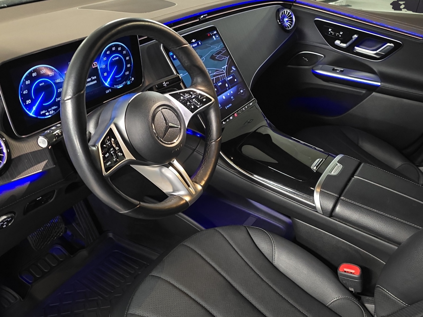 MERCEDES-BENZ EQE SUV 350 4 Matic Executive Edition-image-9