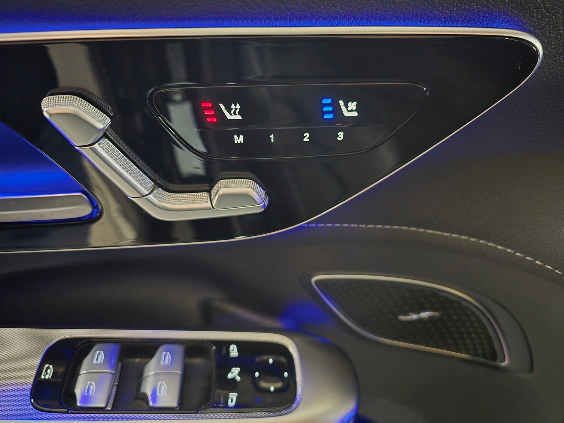 MERCEDES-BENZ EQE SUV 350 4 Matic Executive Edition-image-21