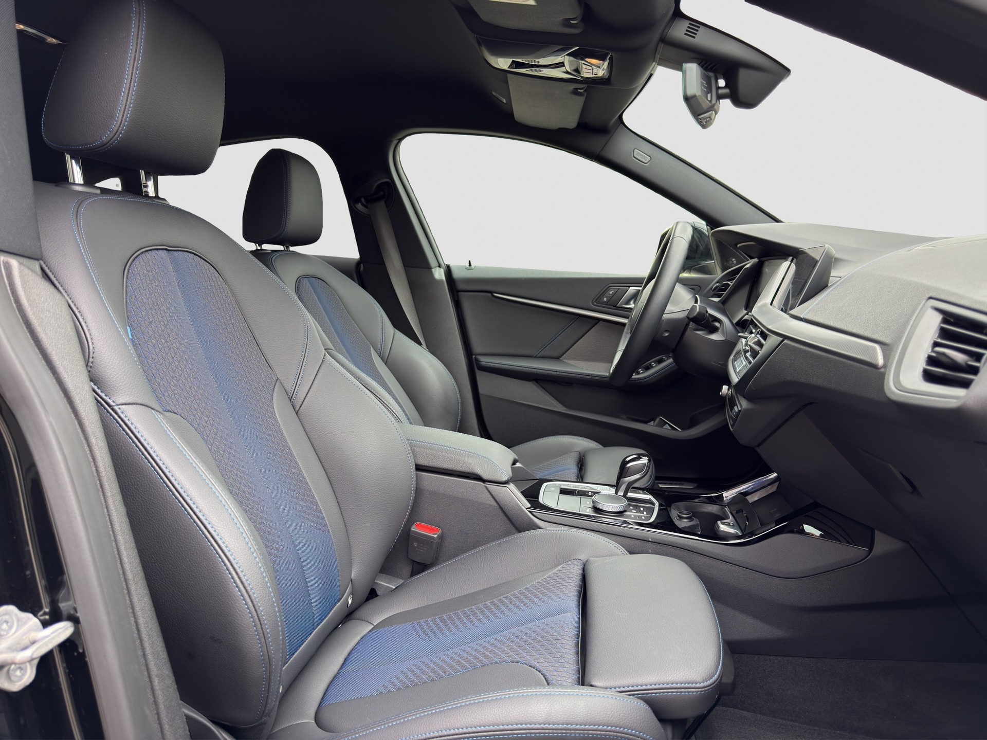 BMW 218i Gran Coupé M Sport Pro Steptronic-image-10