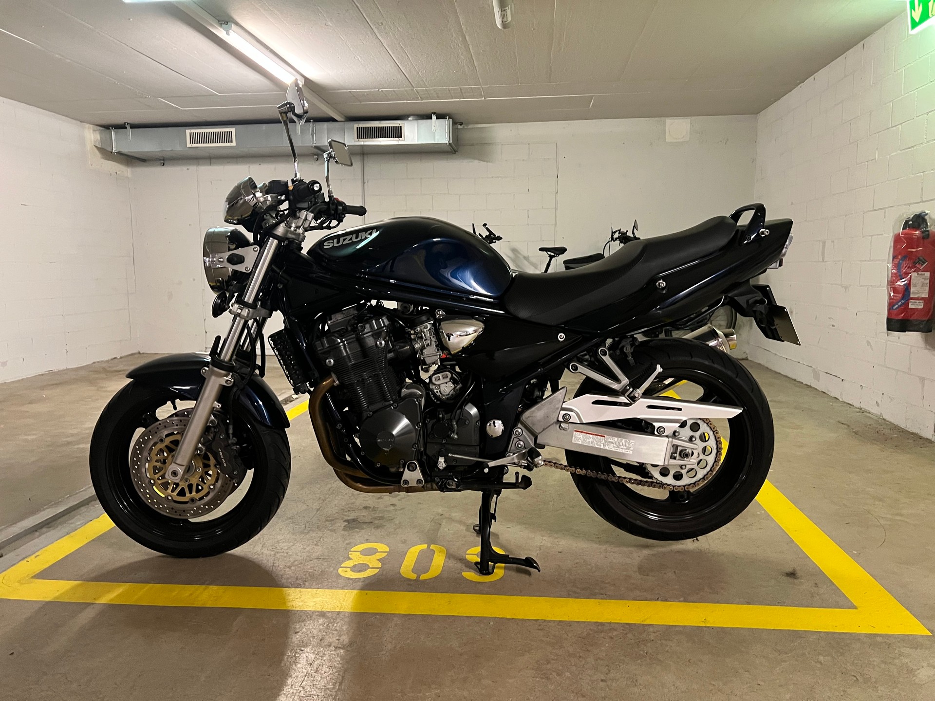 SUZUKI GSF 1200 Special Edition K4-image-1