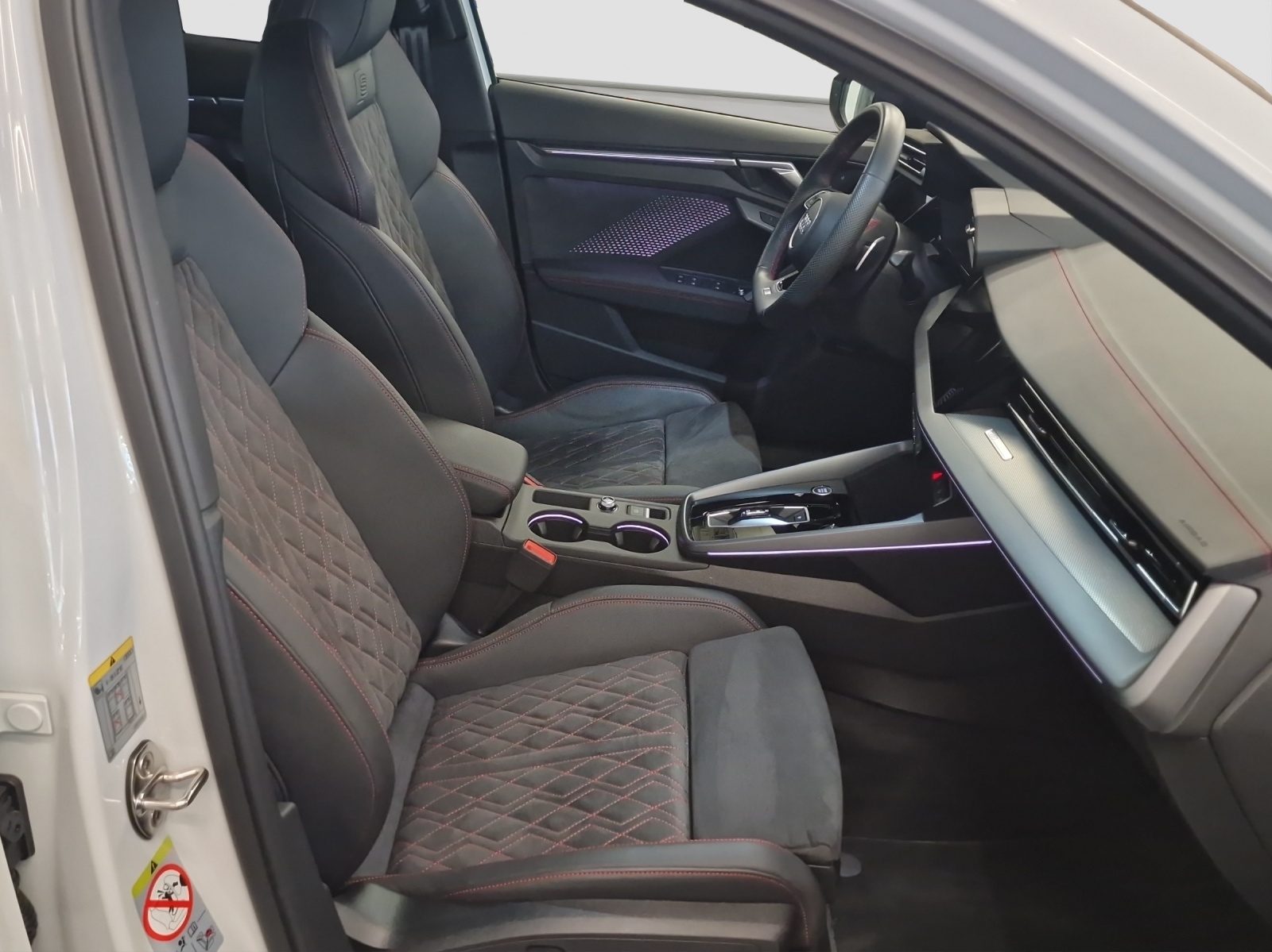 AUDI A3 Sportback 35 TFSI S line Attraction S-tronic-image-13