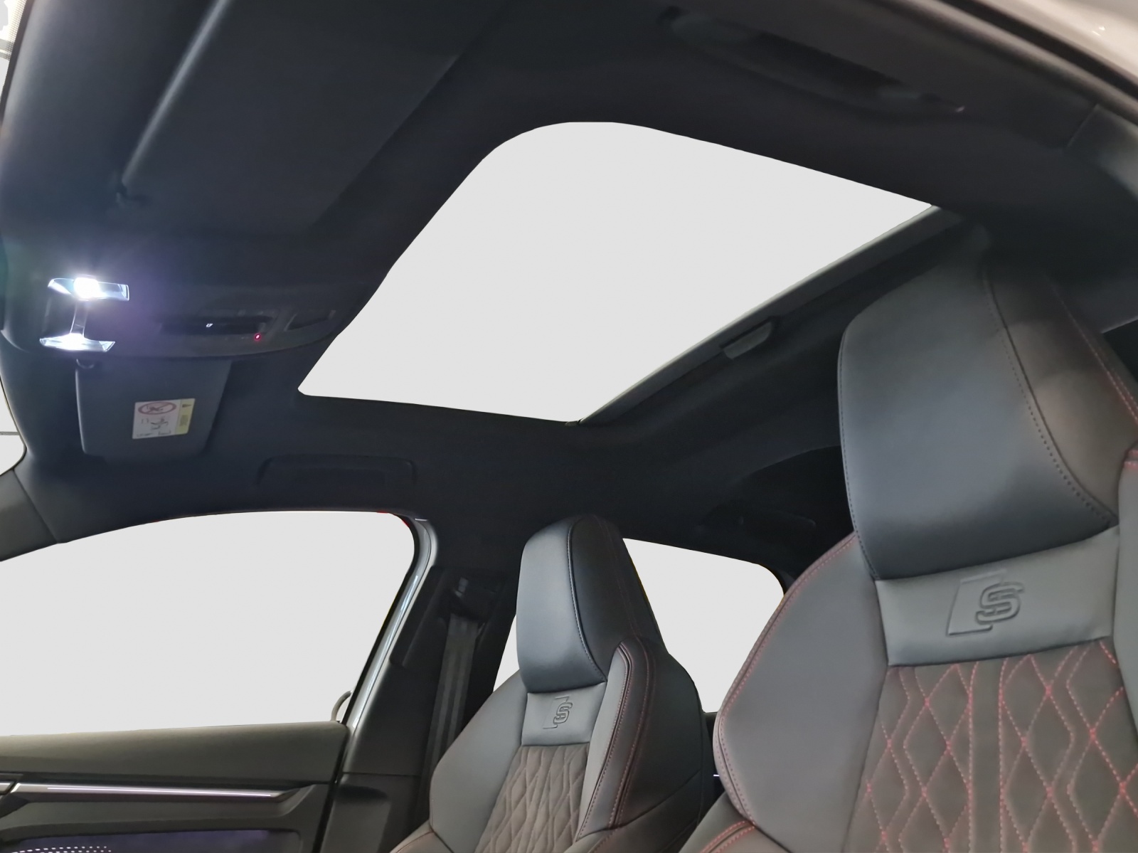 AUDI A3 Sportback 35 TFSI S line Attraction S-tronic-image-15