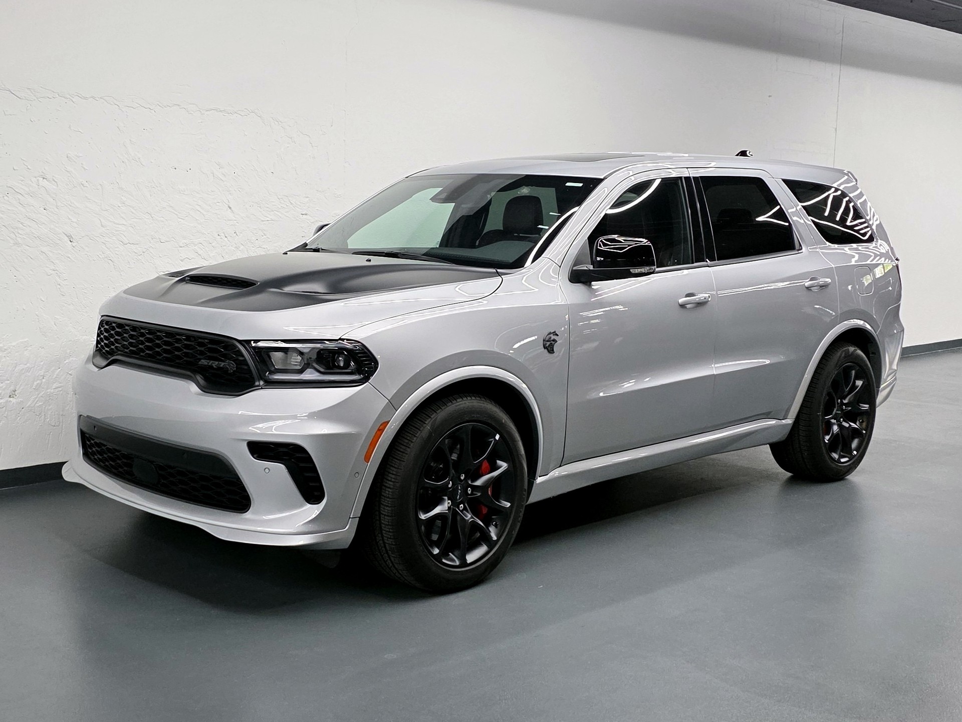 DODGE Durango SRT 6.2 HELLCAT AWD "SILVER BULLET"-image-5