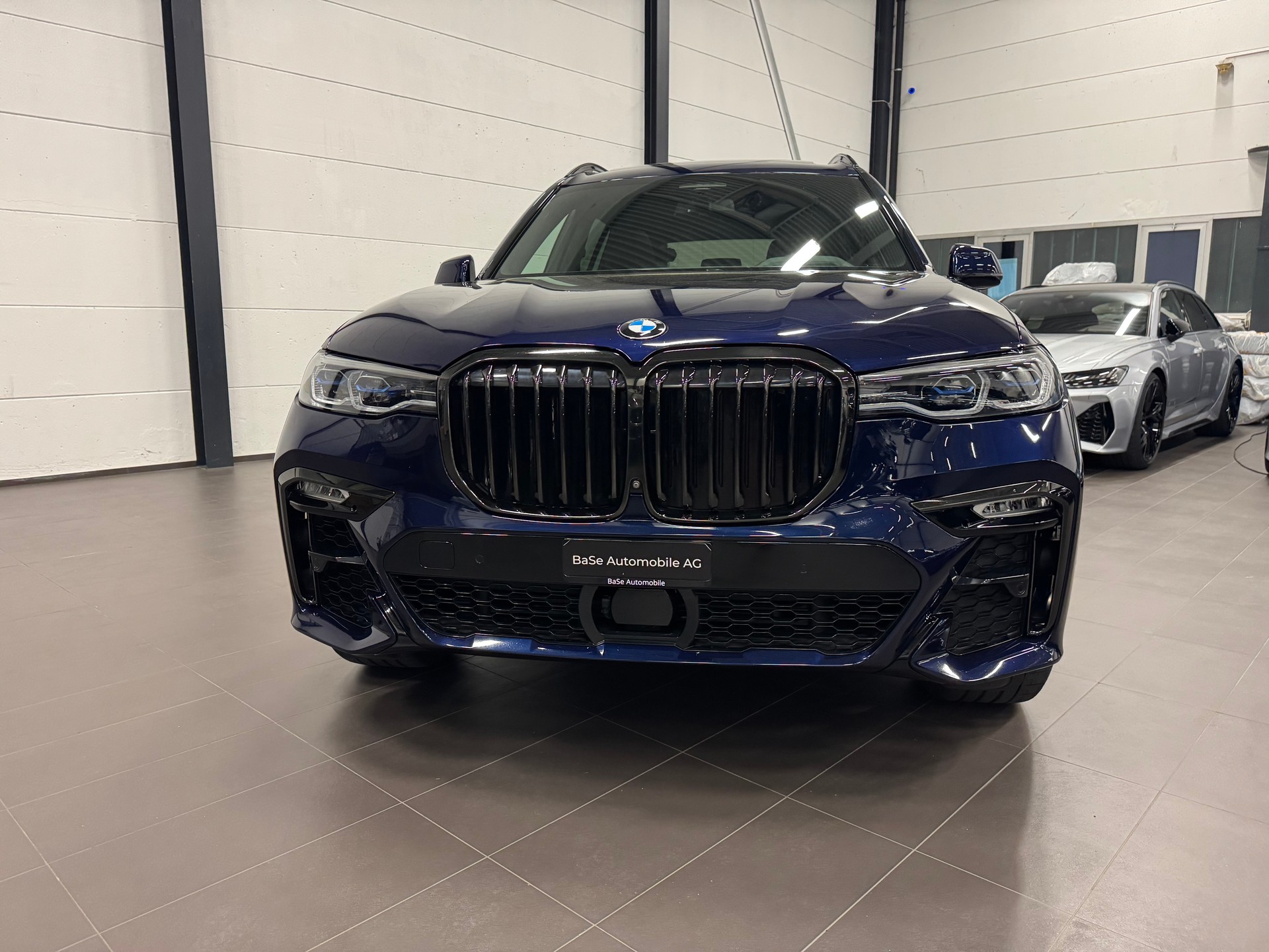 BMW X7 xDrive M50i Steptronic-image-4