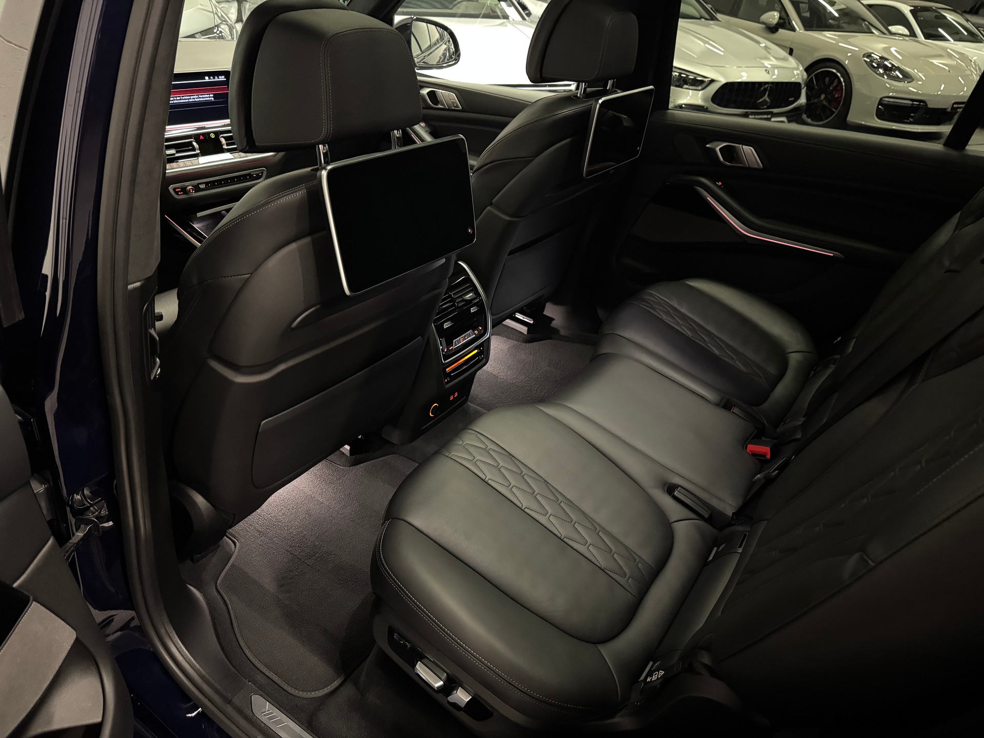 BMW X7 xDrive M50i Steptronic-image-20