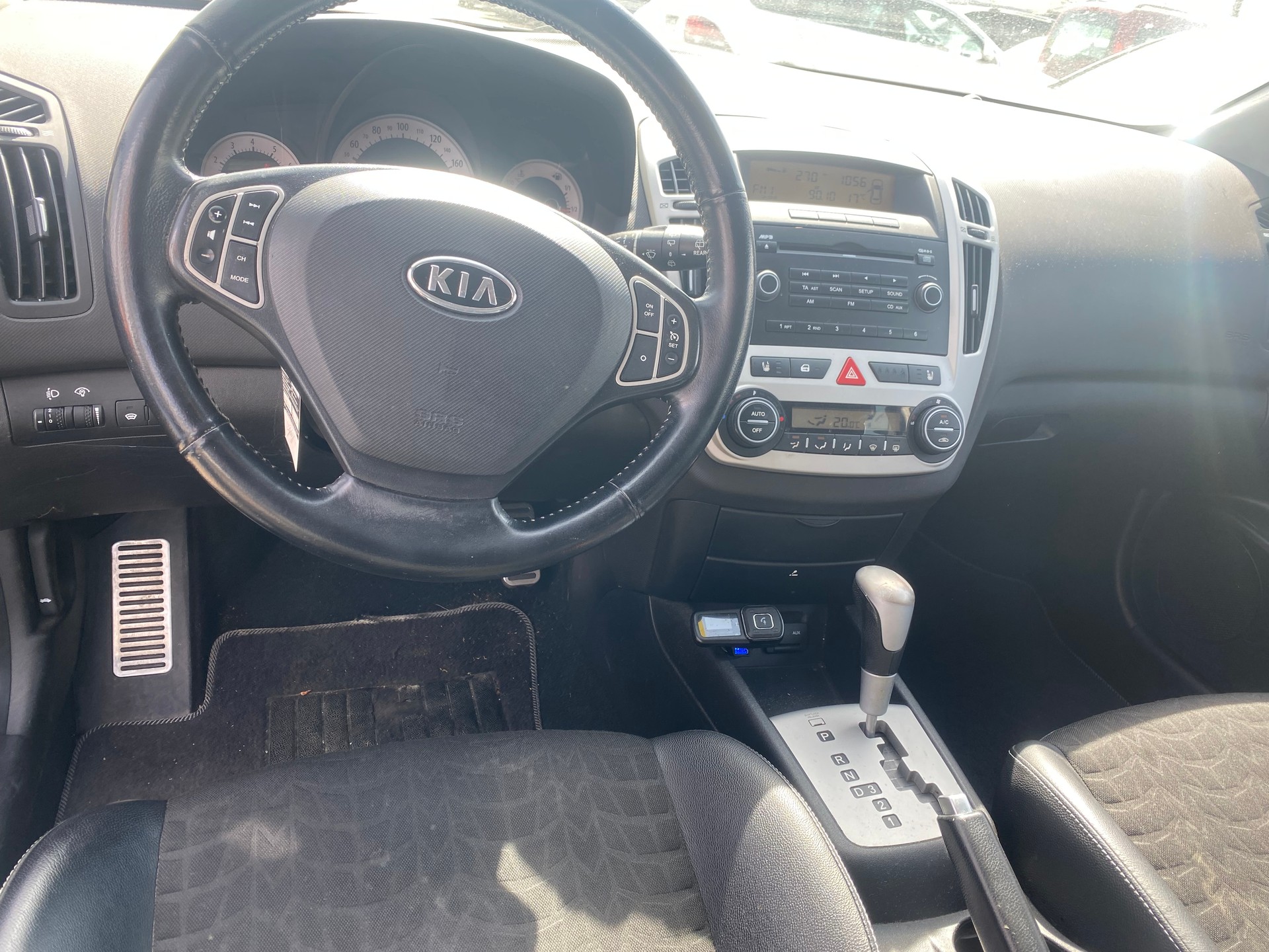 KIA Pro_Cee'd 2.0 16V Sport Automatic-image-8