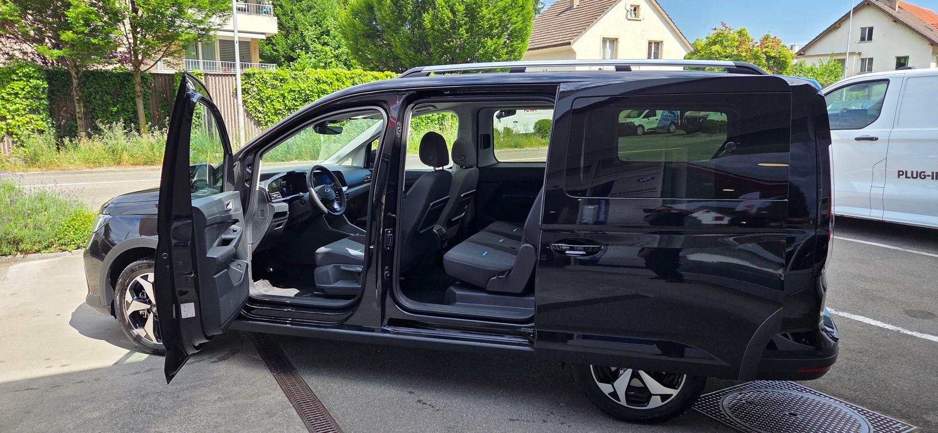 FORD Grand Tourneo Connect 1.5 PHEV Active Automat-image-4