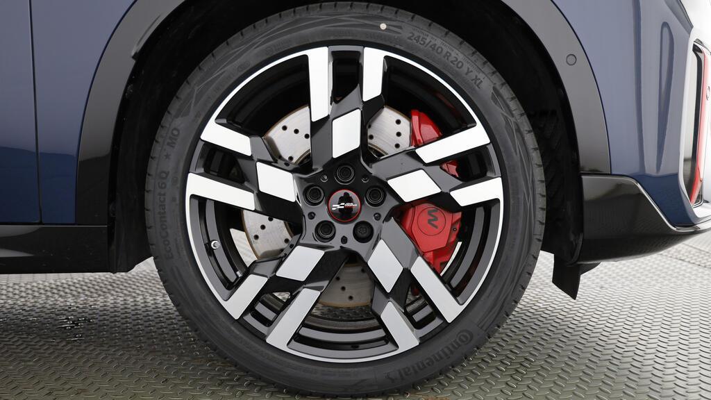 MINI John Cooper Works Countryman ALL4-image-10