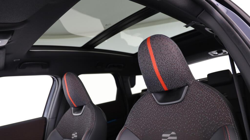 MINI John Cooper Works Countryman ALL4-image-18