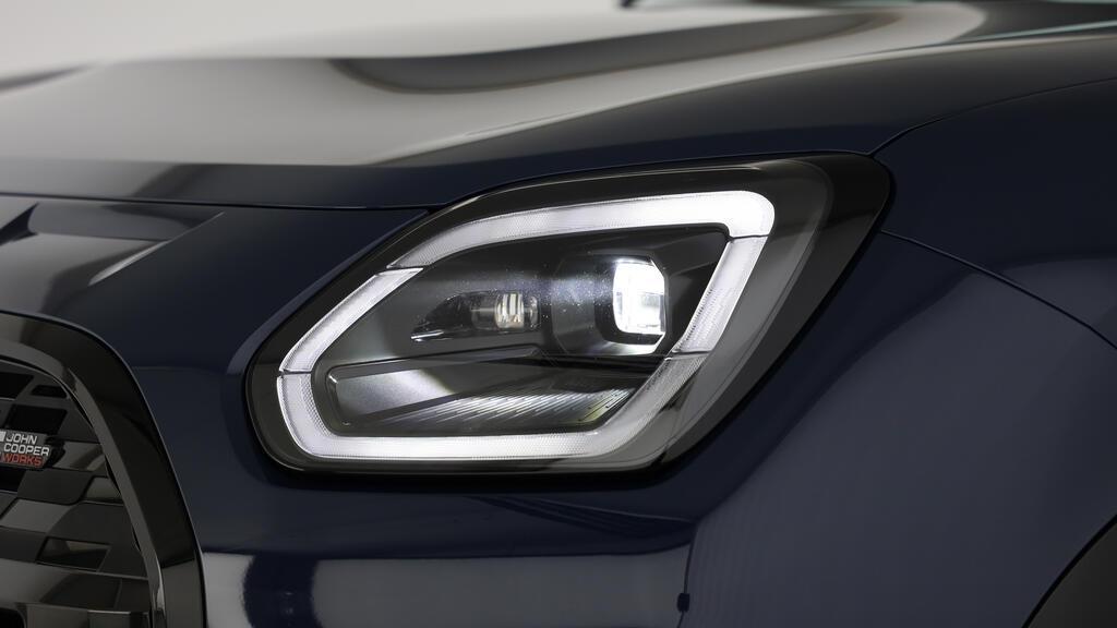 MINI John Cooper Works Countryman ALL4-image-16