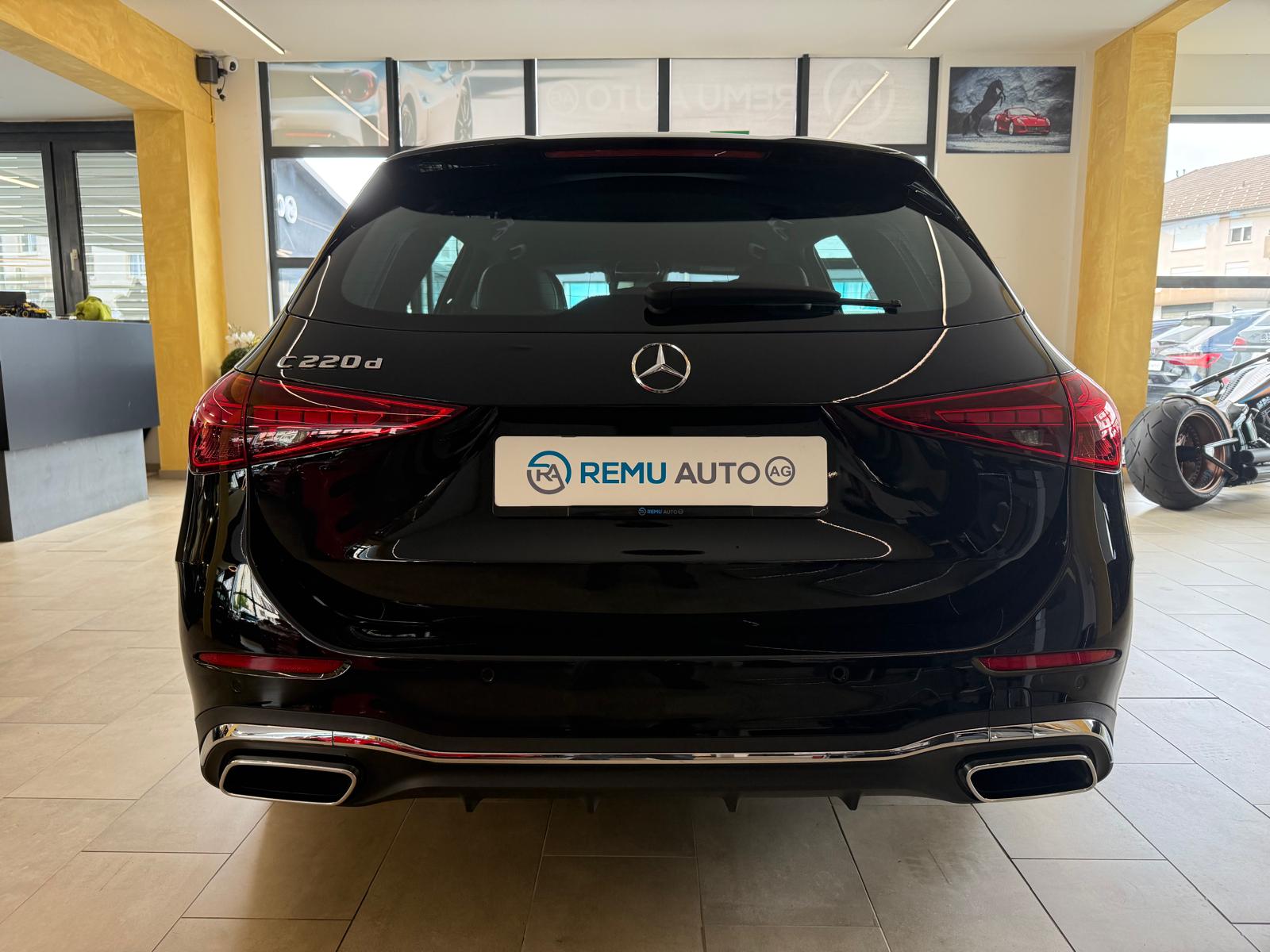 MERCEDES-BENZ C 220 d AMG Line Advance-showroom-element-3