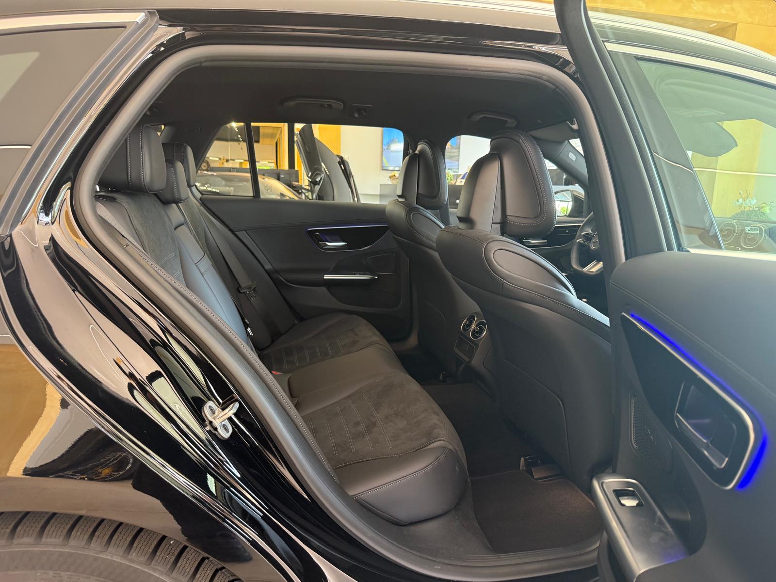 MERCEDES-BENZ C 220 d AMG Line Advance-image-17