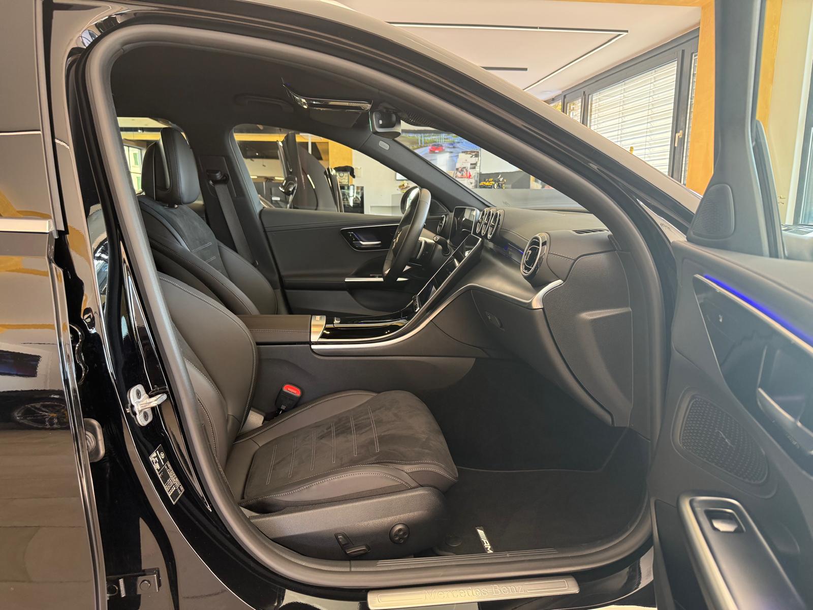 MERCEDES-BENZ C 220 d AMG Line Advance-image-14