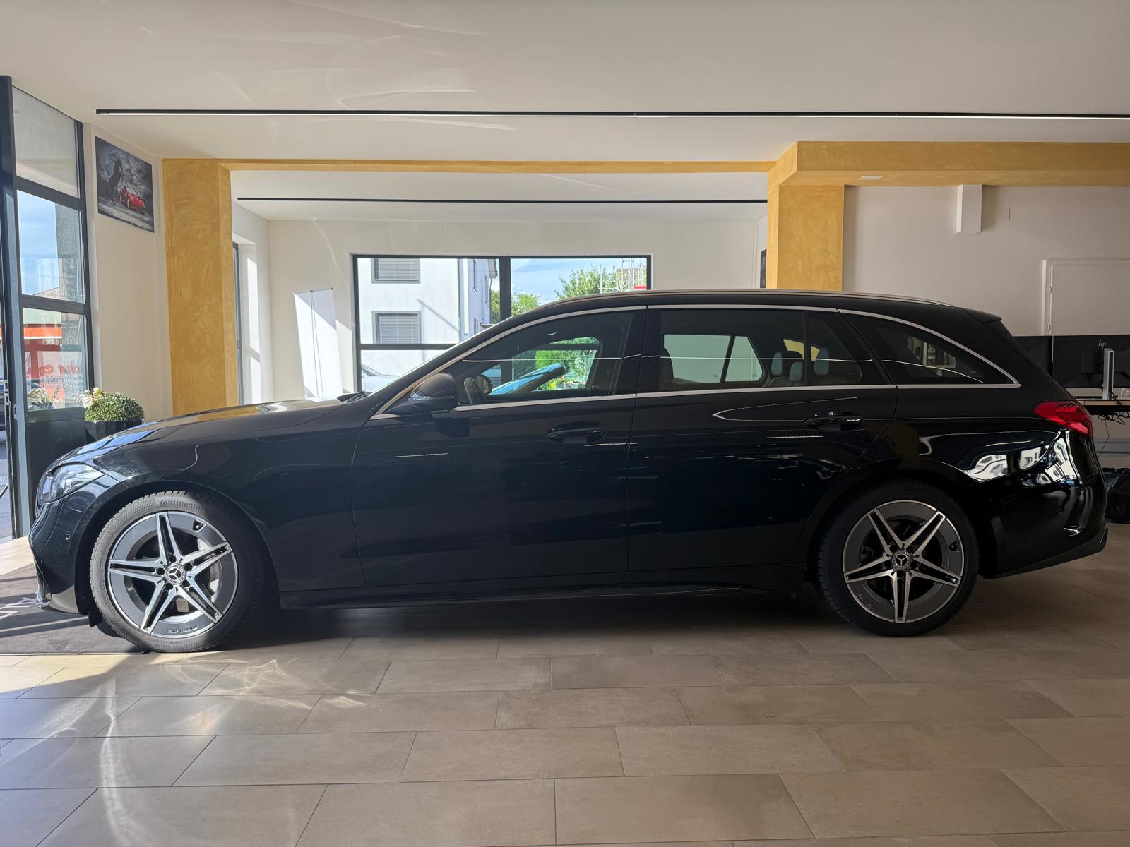 MERCEDES-BENZ C 220 d AMG Line Advance-image-6