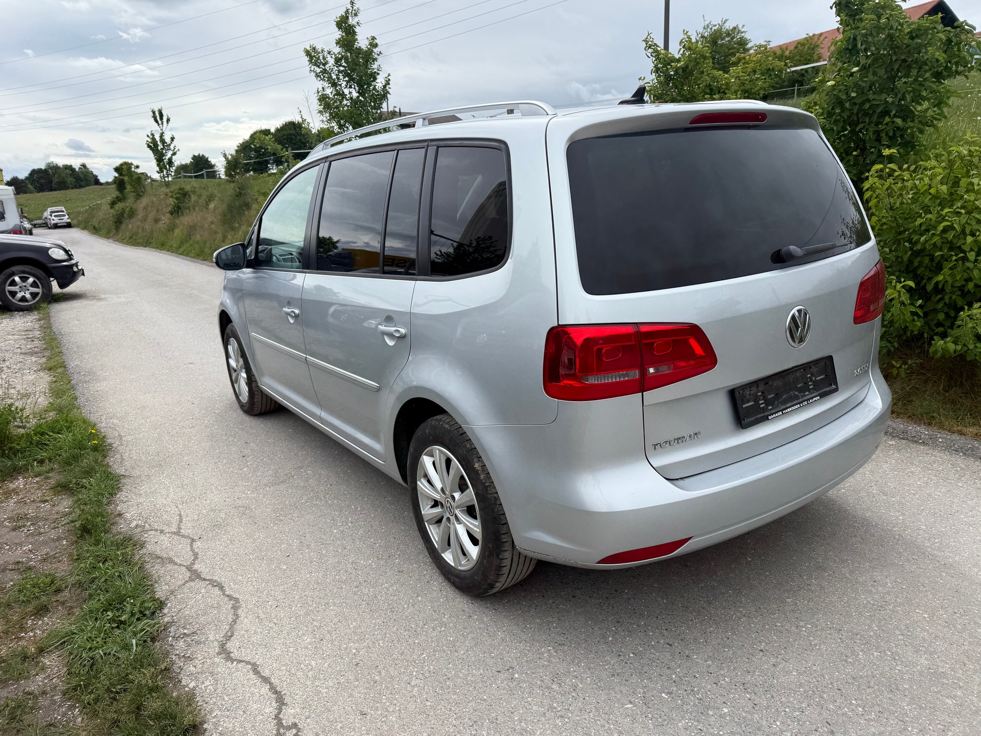 VW Touran 2.0 TDI Highline DSG-image-3