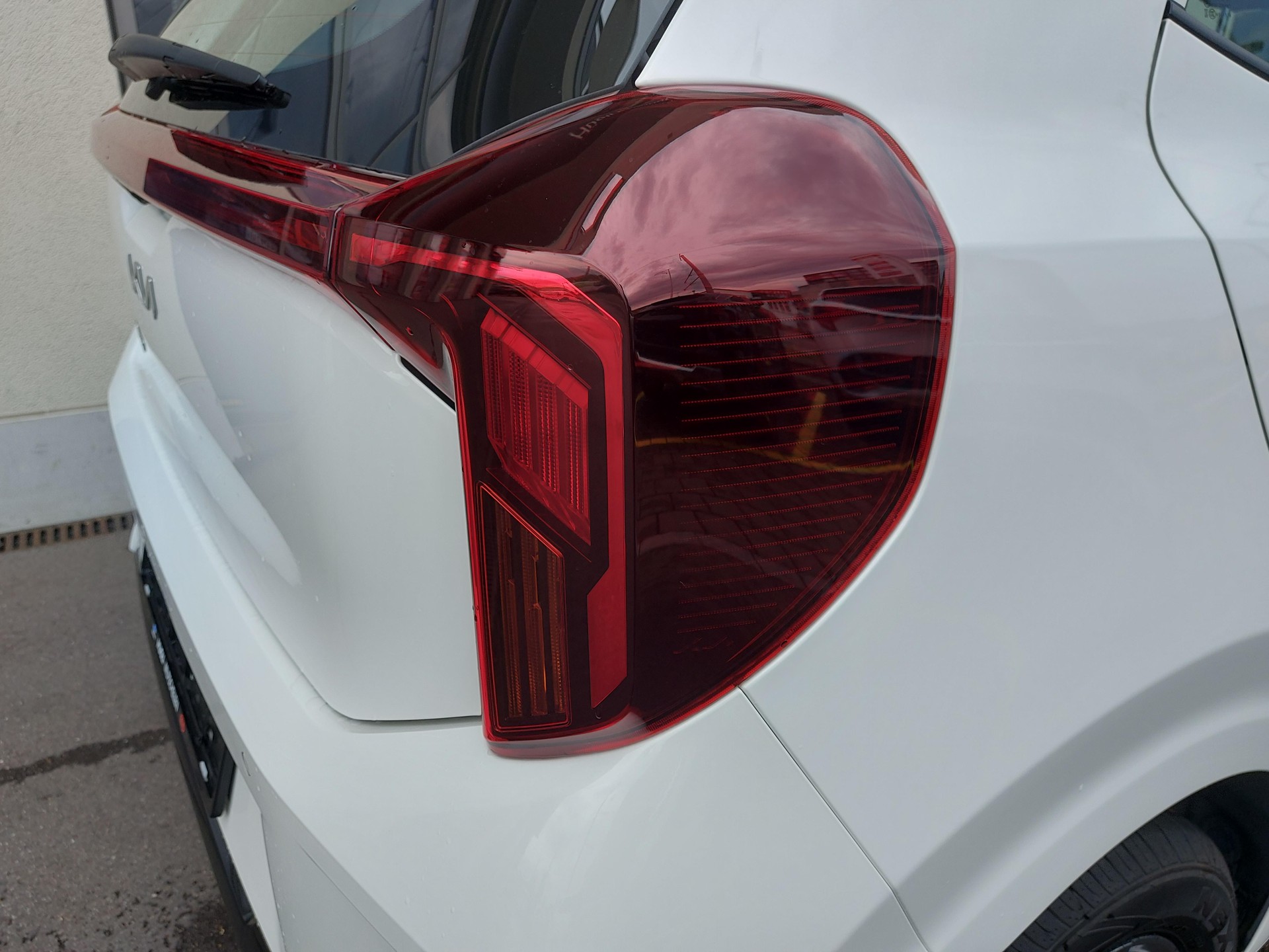 KIA Picanto 1.0 GDi First Edition-image-7