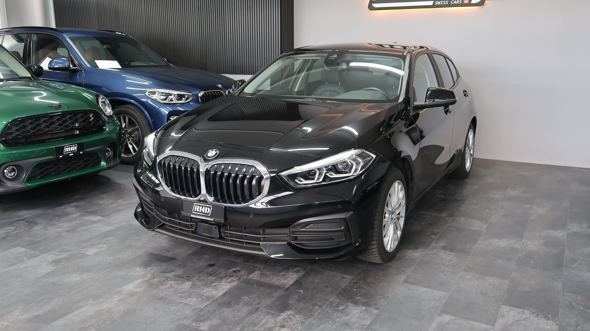 BMW 118i Steptronic / BMW GARANTIE-showroom-element-3
