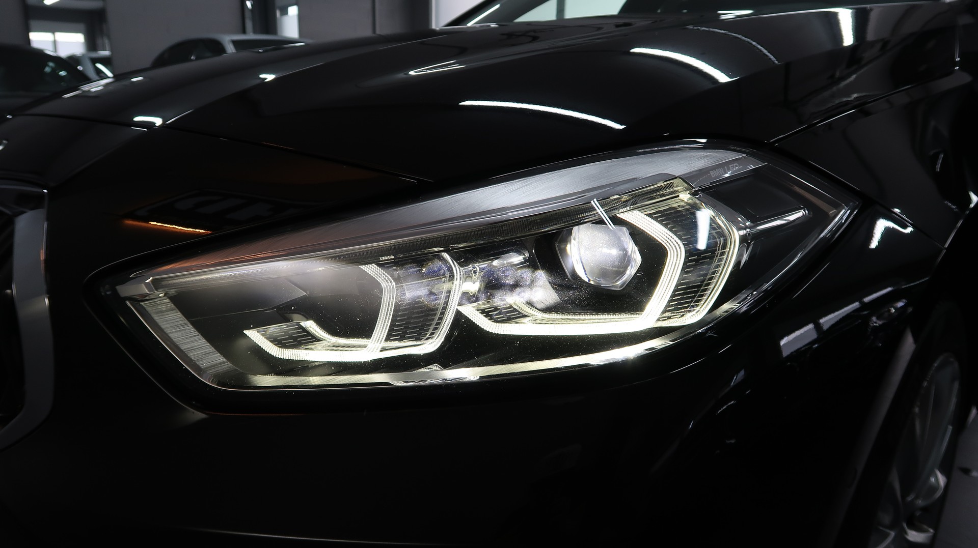 BMW 118i Steptronic / BMW GARANTIE-image-13