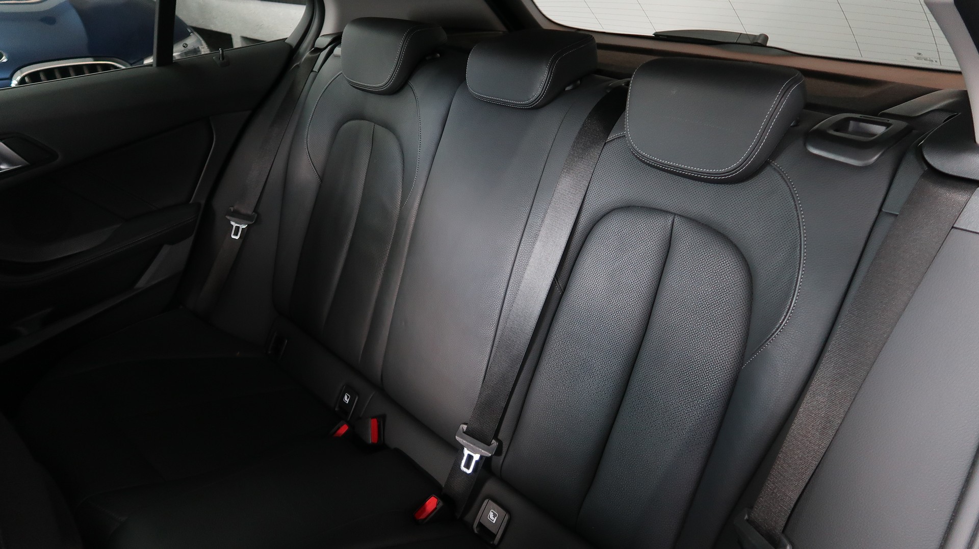 BMW 118i Steptronic / BMW GARANTIE-image-16