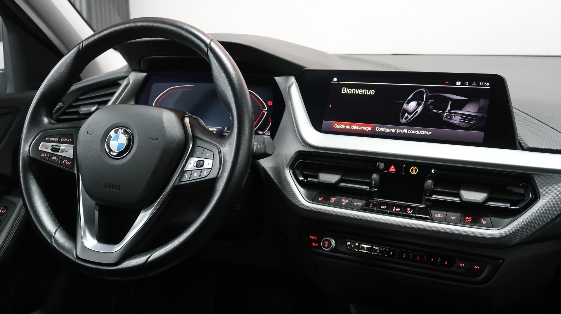 BMW 118i Steptronic / BMW GARANTIE-image-25