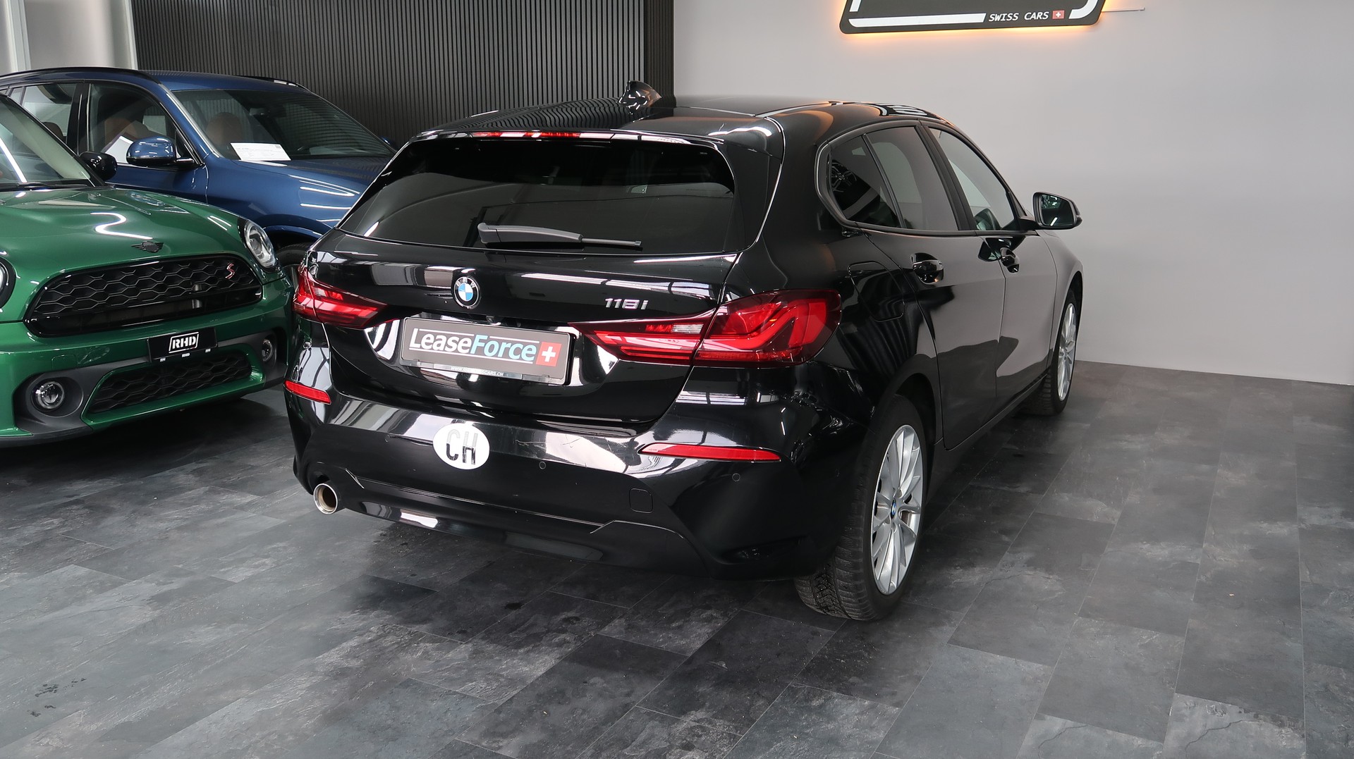 BMW 118i Steptronic / BMW GARANTIE-image-9