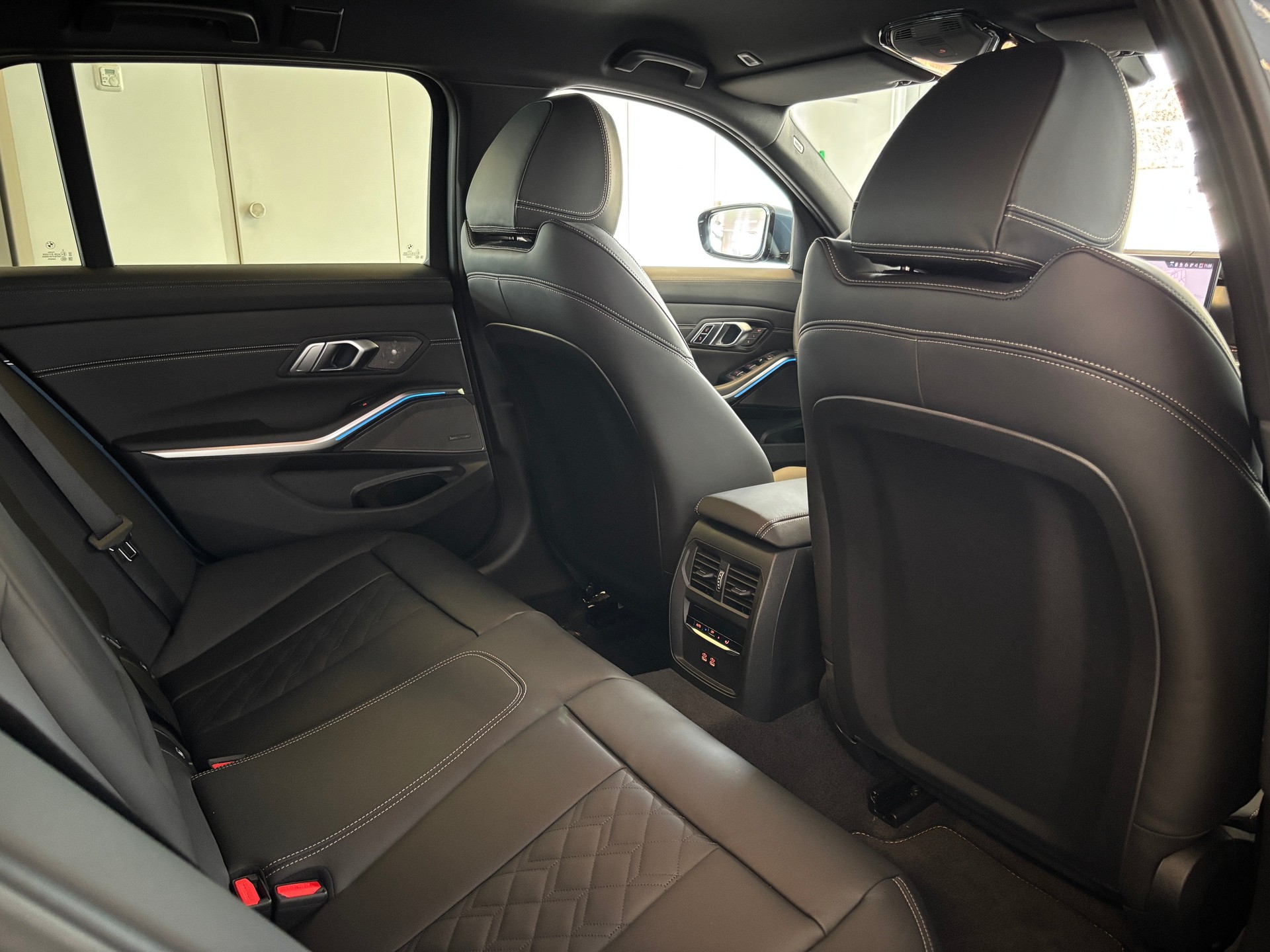 BMW-ALPINA B3 BiTurbo Touring 3.0 xDrive GT Switch-Tronic-image-10