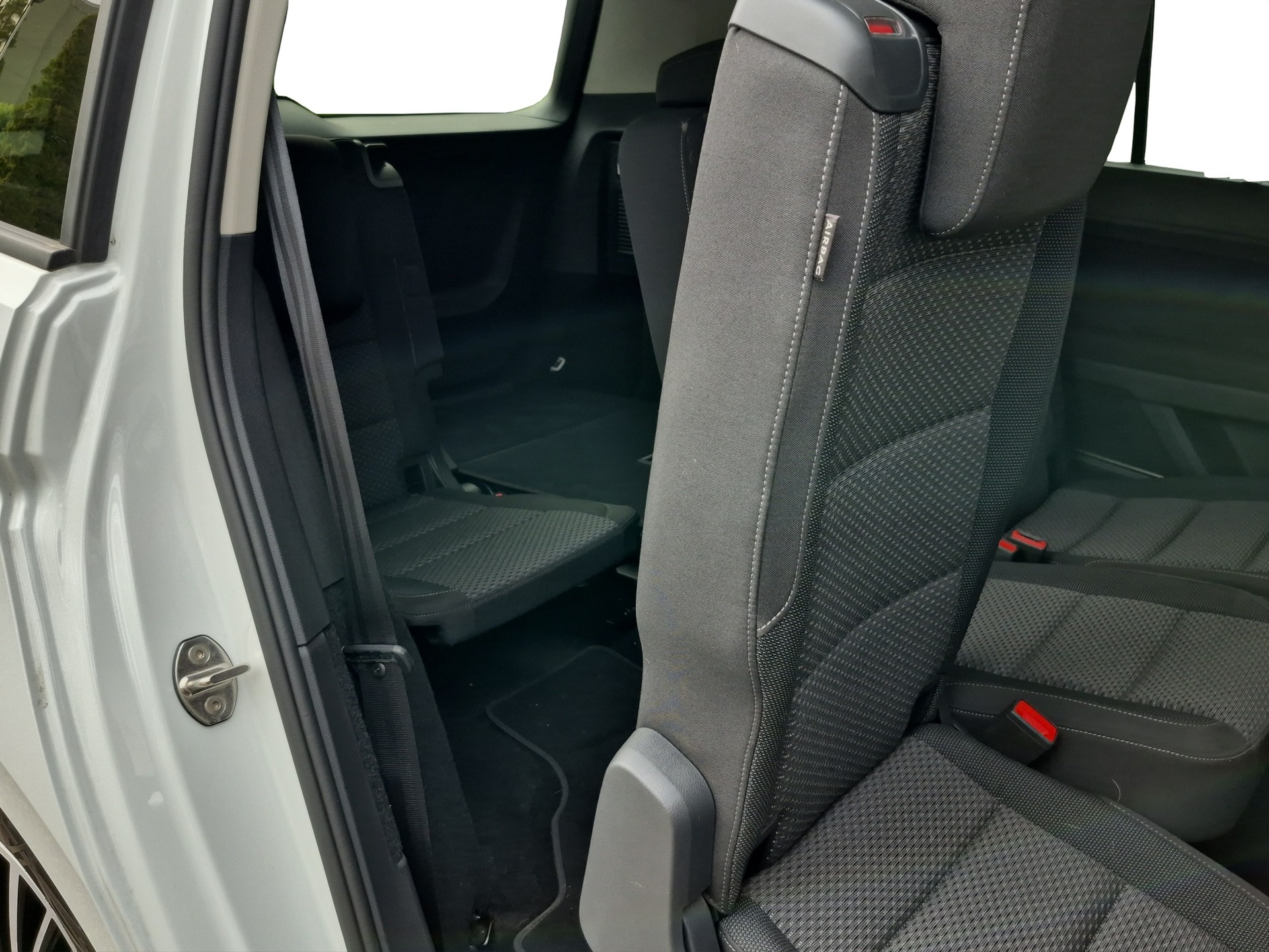 VW Touran 2.0 TDI BlueMotion Technology Comfortline DSG *7-Plätzer, Anhängerkupplung*-image-13