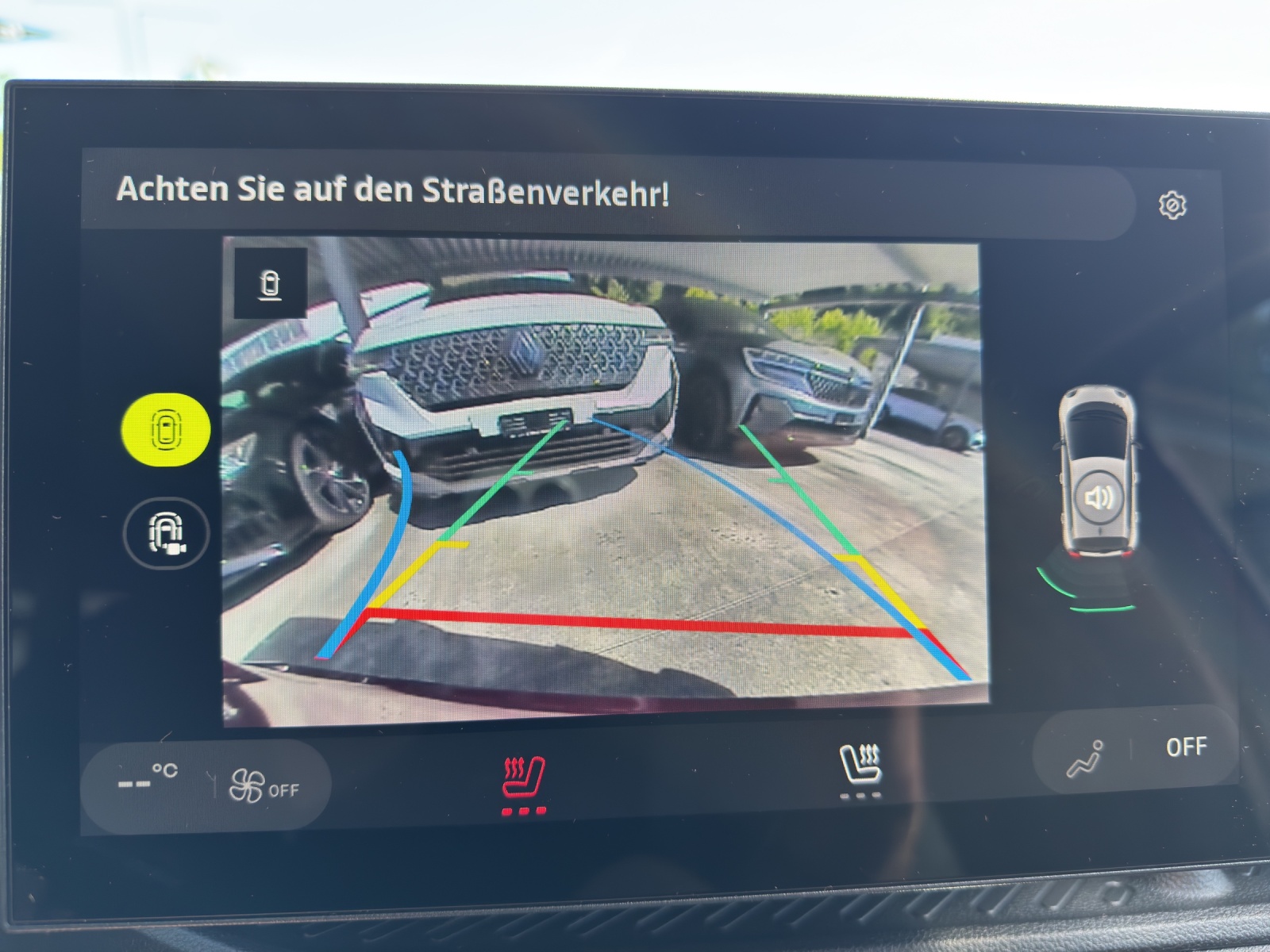 RENAULT Twingo E-Tech 27kWh Techno-showroom-element-2