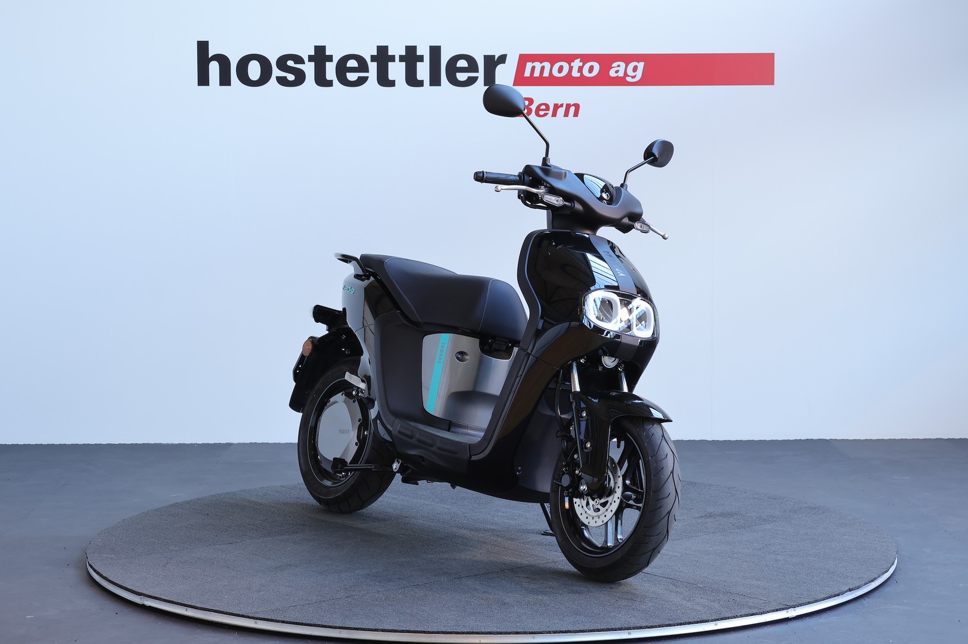 YAMAHA NEO's Dual-Battery