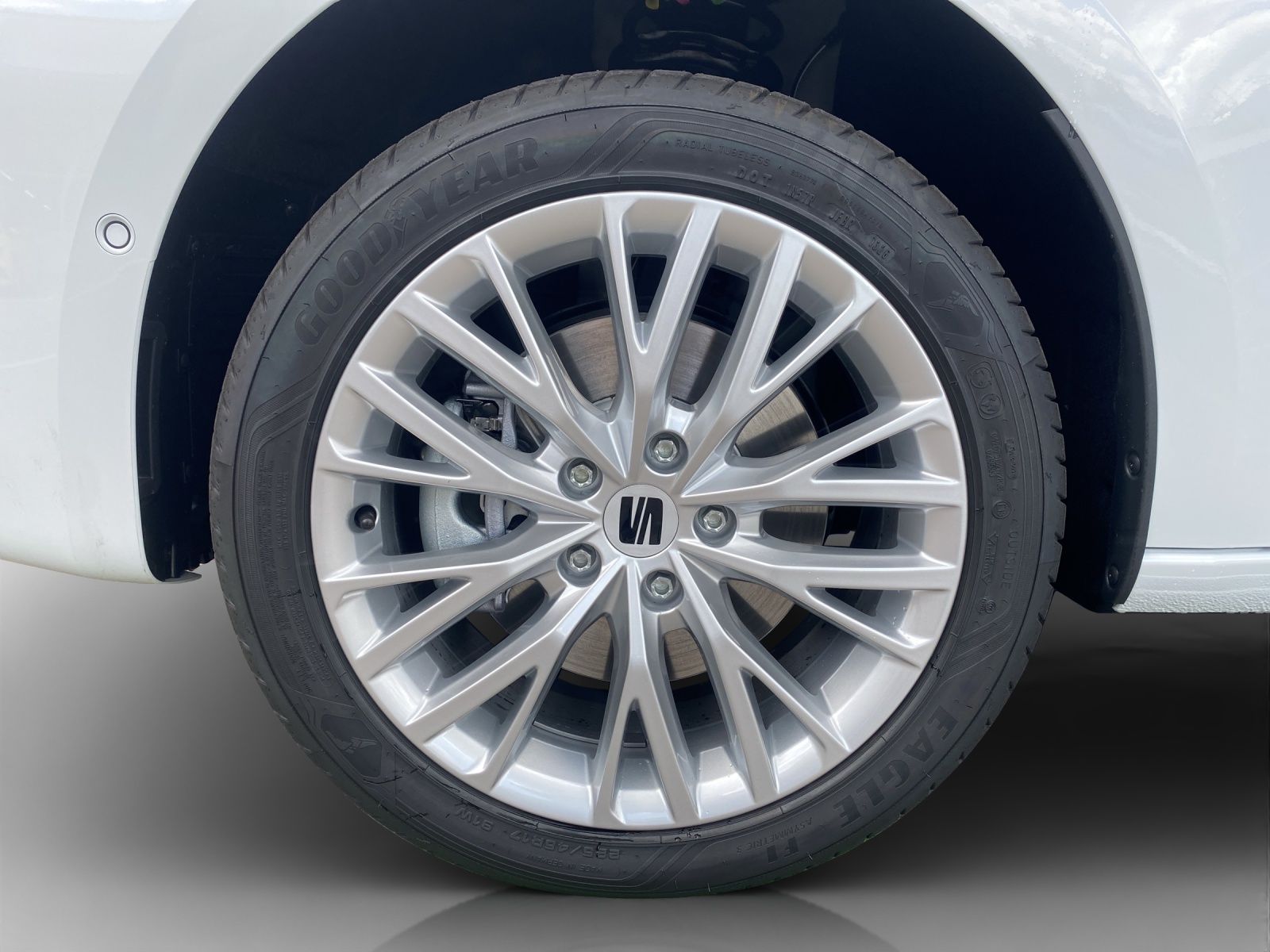 SEAT Leon ST 1.5 eHybrid pHEV DSG FR-image-15
