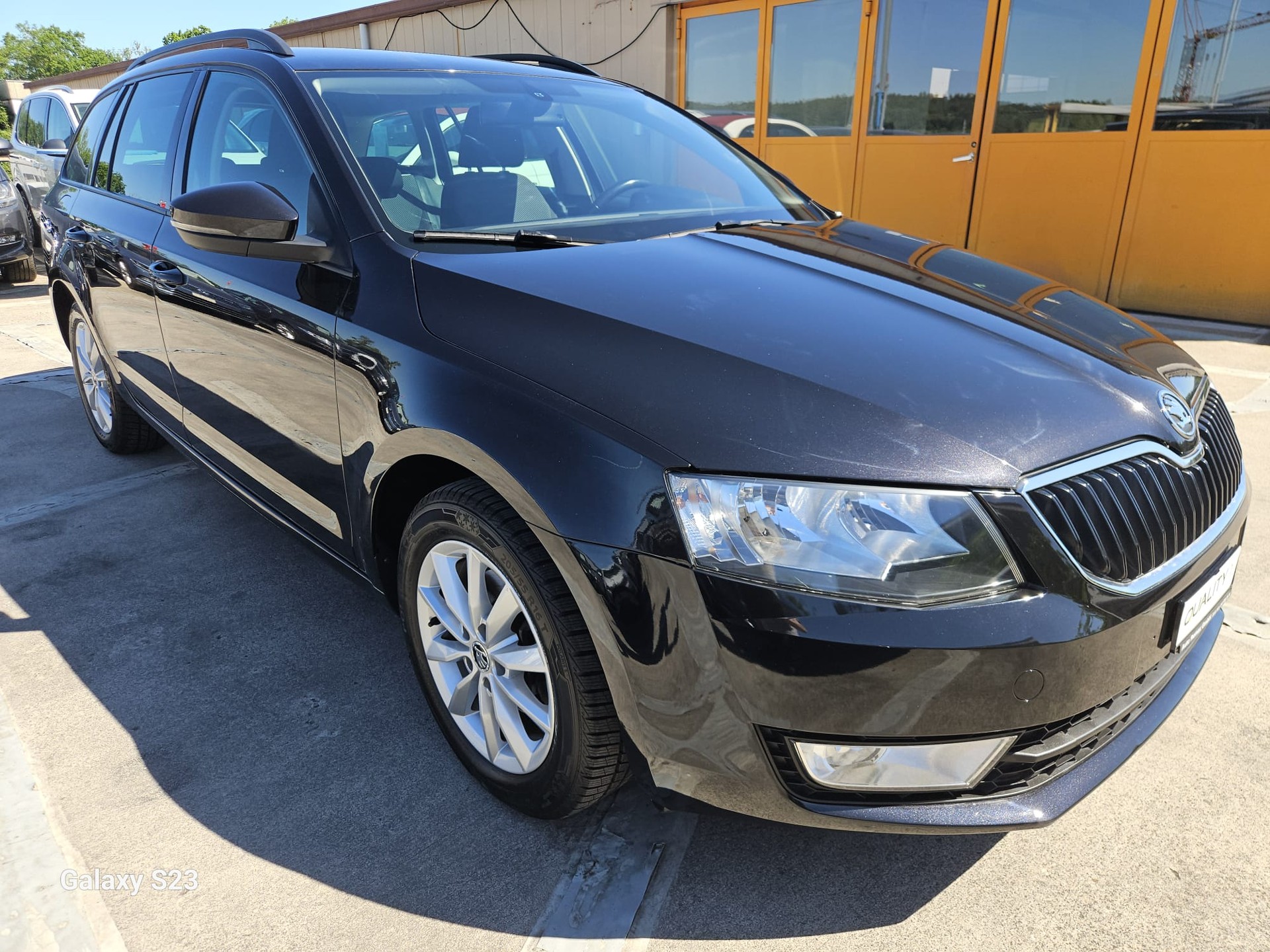 SKODA Octavia Combi 2.0 TDI Ambition 4x4-image-4