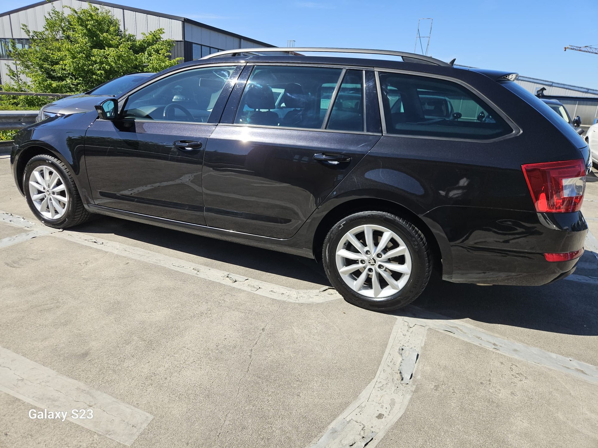 SKODA Octavia Combi 2.0 TDI Ambition 4x4-showroom-element-1